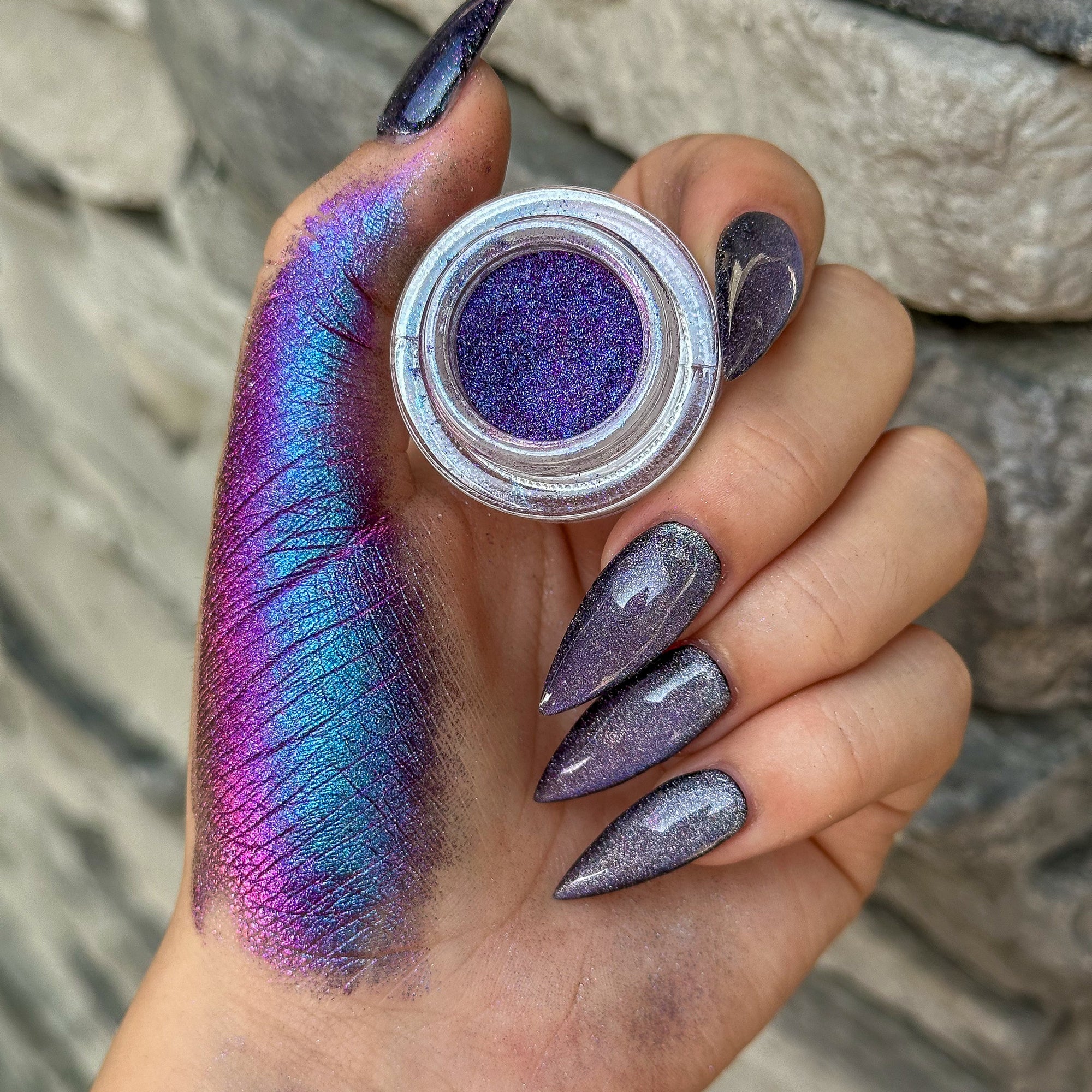 Galaxy Duochrome Loose Eyeshadow