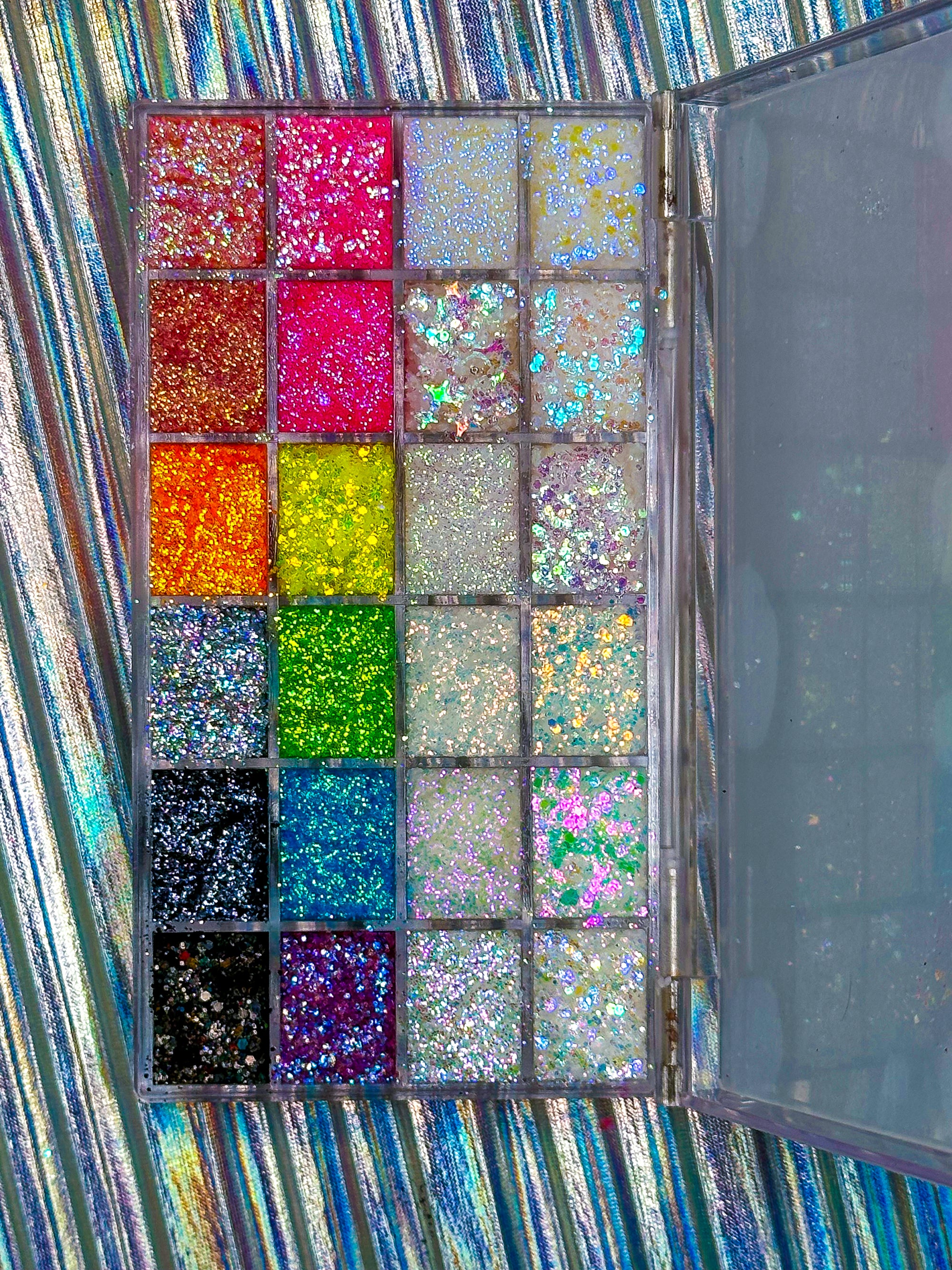 Across the Glitterverse - Mini 24-Color Glitter Palette
