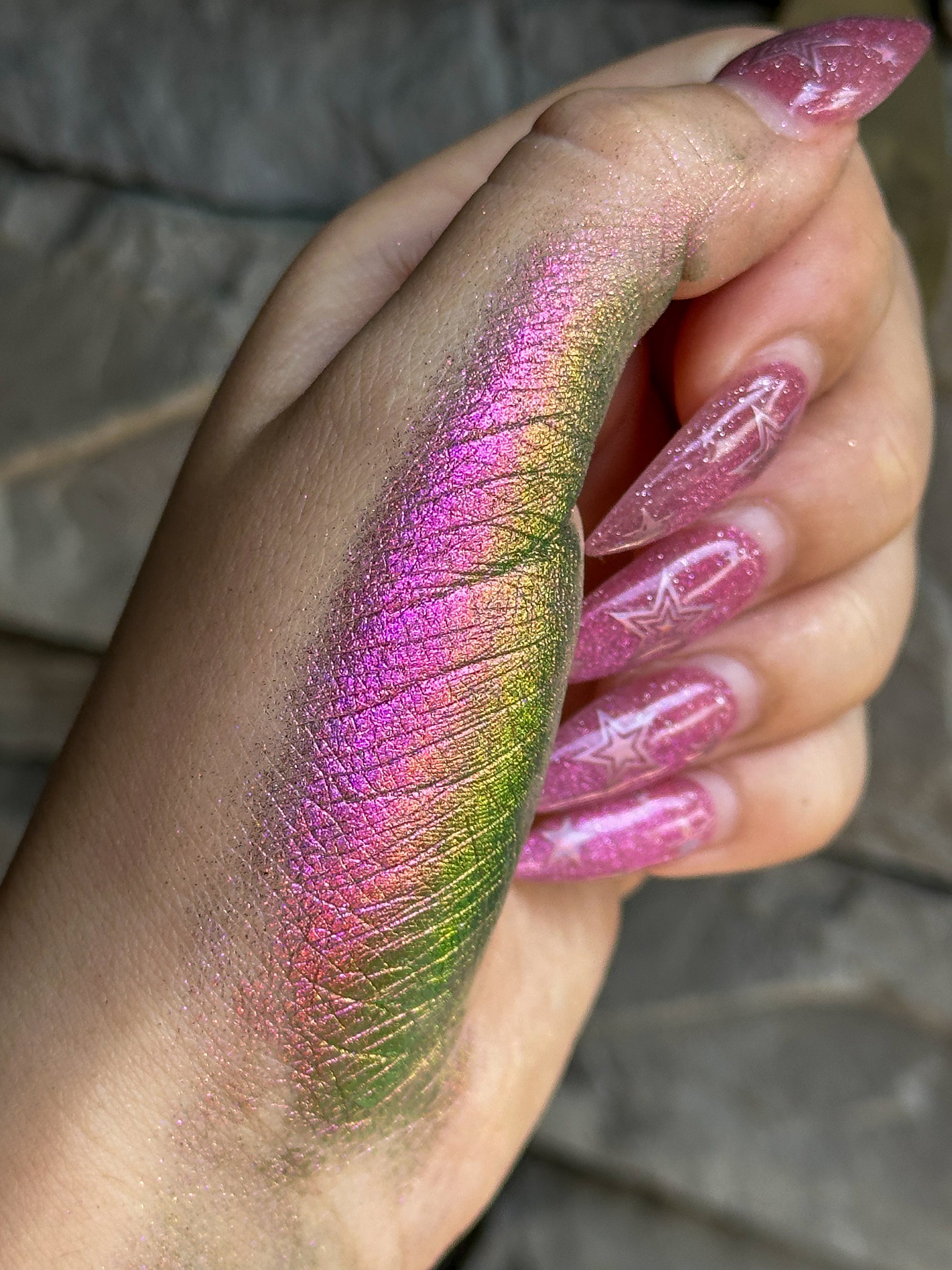 Lovefool Duochrome Loose Eyeshadow