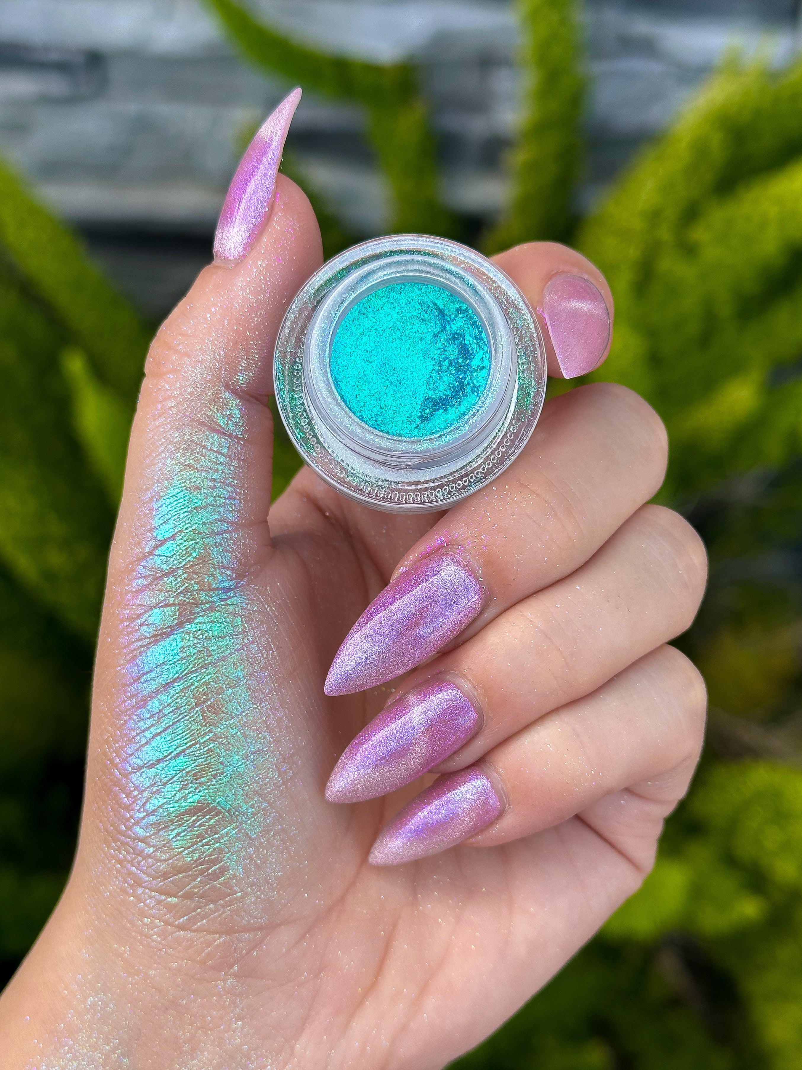 Hylia - Chromatic Iridescent Loose Eyeshadow