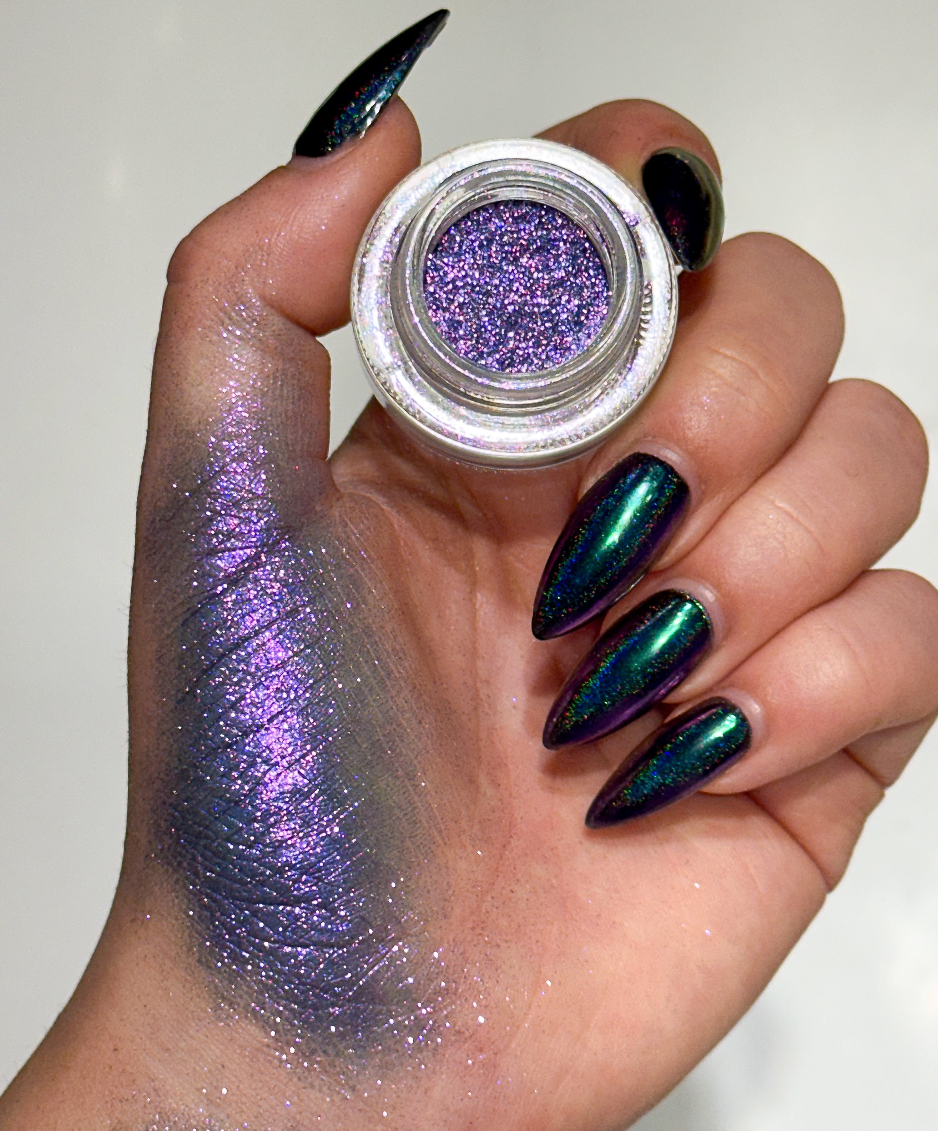 Space Age Duochrome Loose Eyeshadow