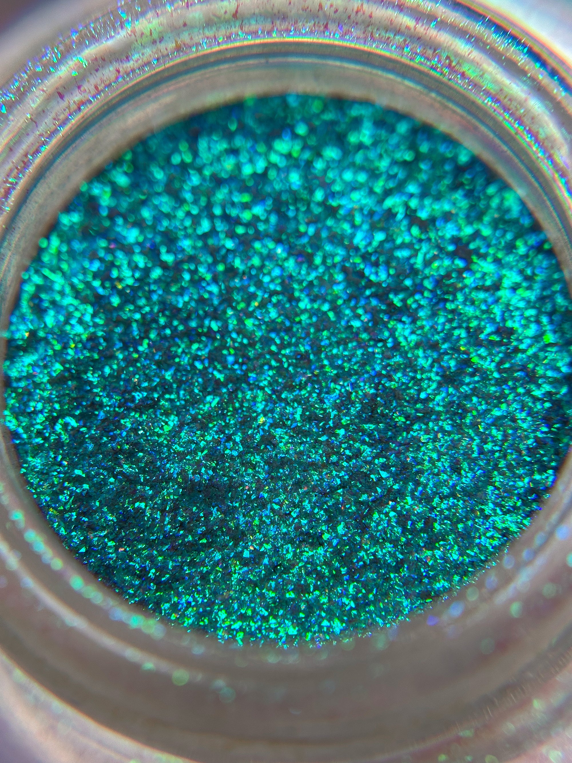 Hylia - Chromatic Iridescent Loose Eyeshadow