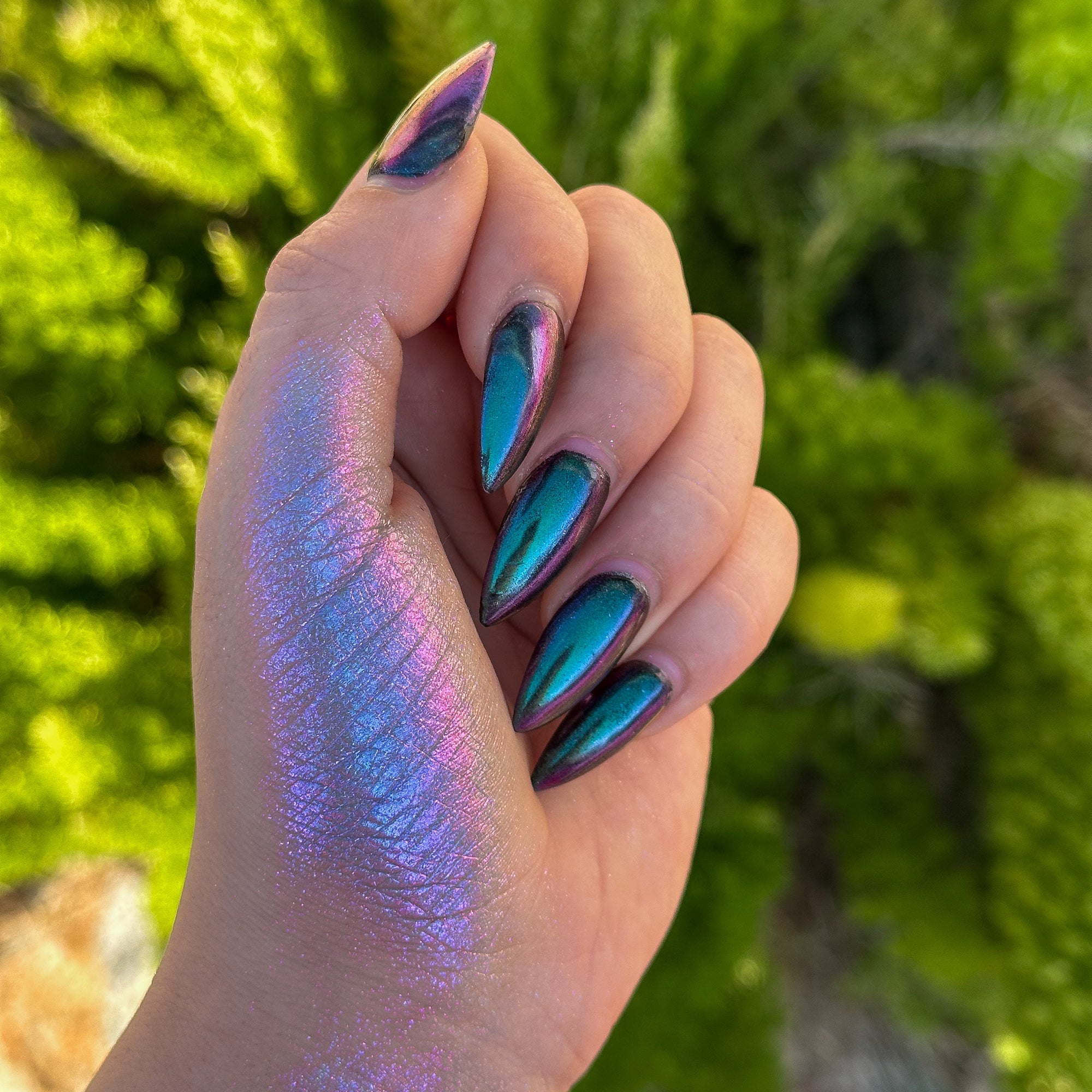 Nebula - Chromatic Iridescent Loose Eyeshadow
