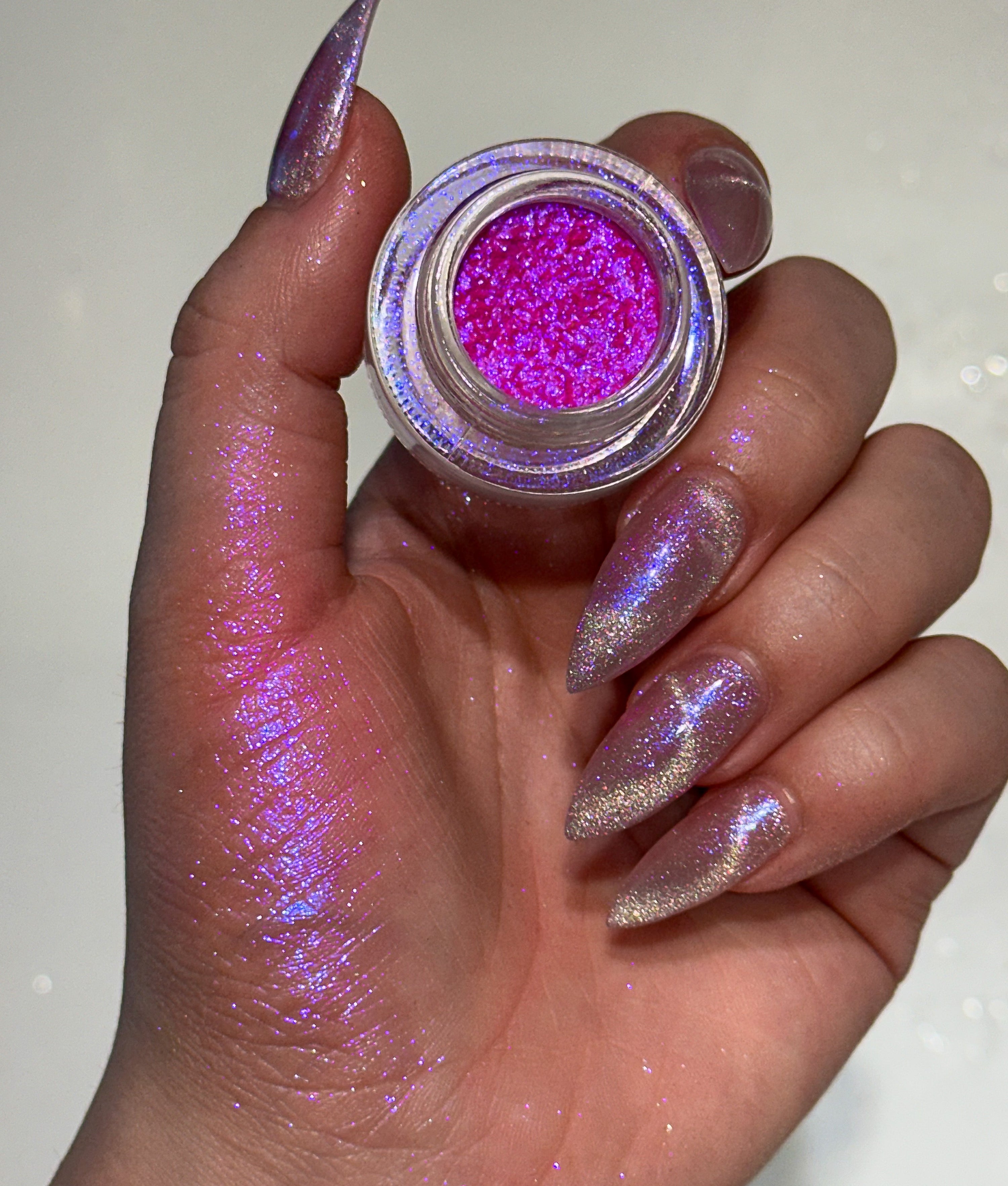 Venus - Chromatic Iridescent Loose Eyeshadow