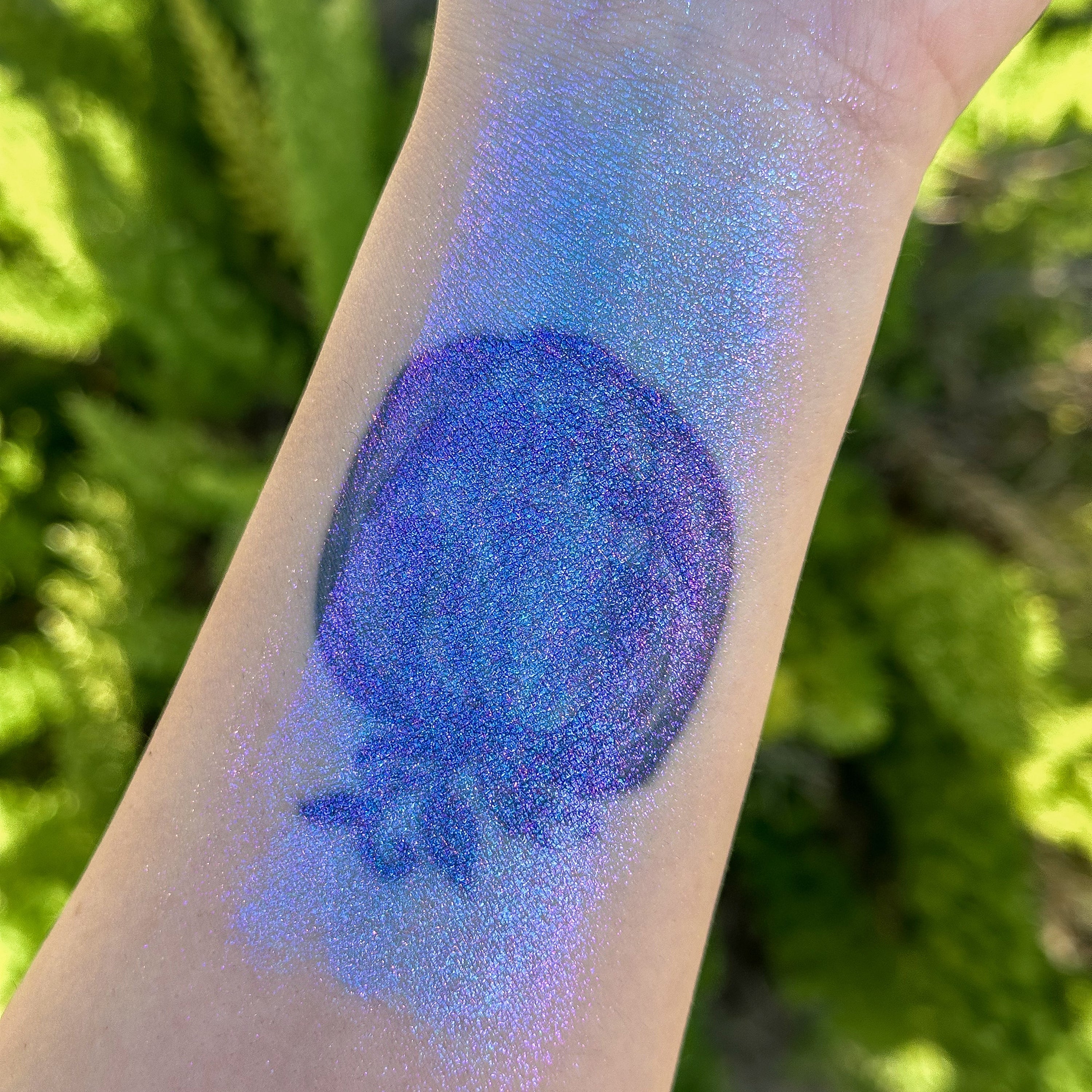 Nebula - Chromatic Iridescent Loose Eyeshadow