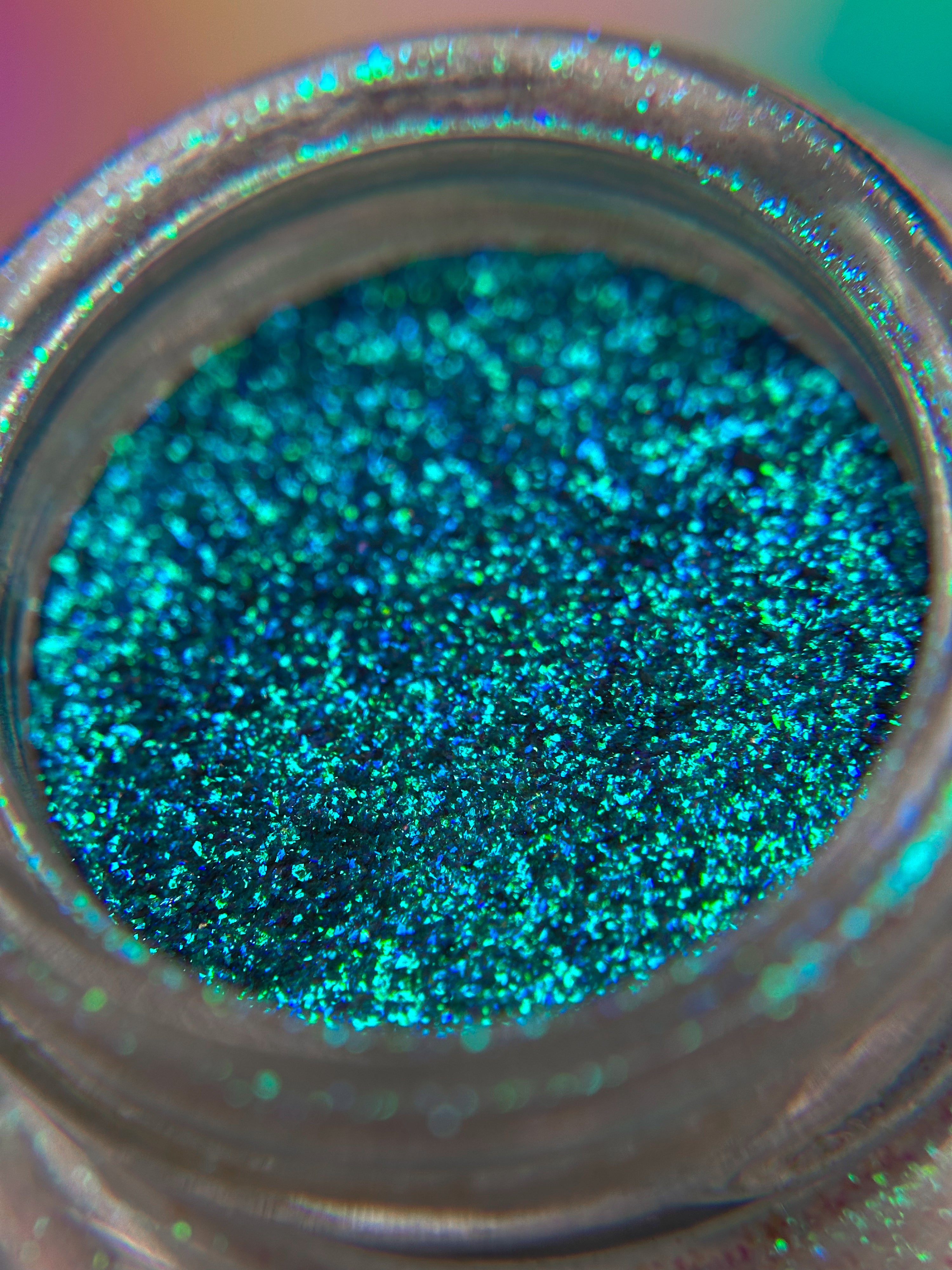 Hylia - Chromatic Iridescent Loose Eyeshadow