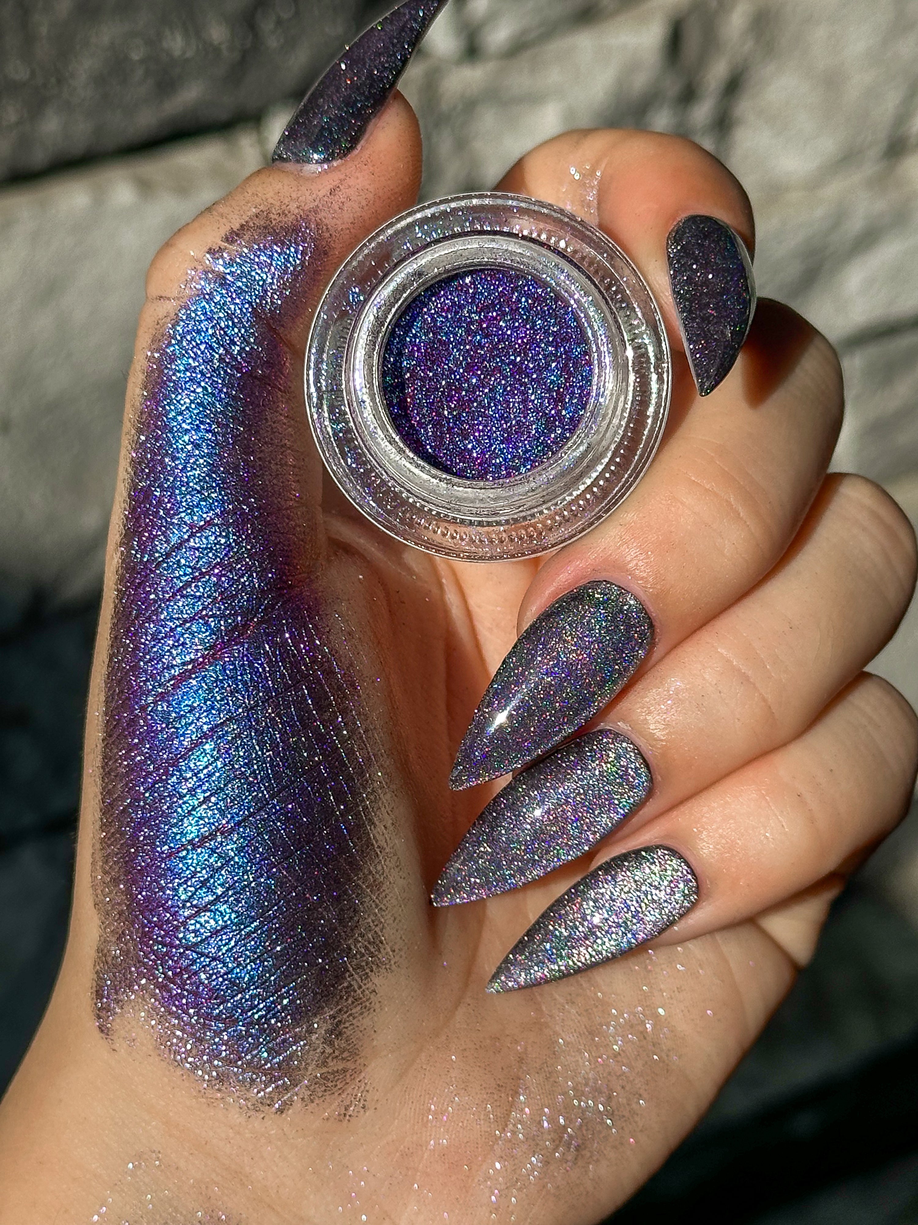Galaxy Duochrome Loose Eyeshadow