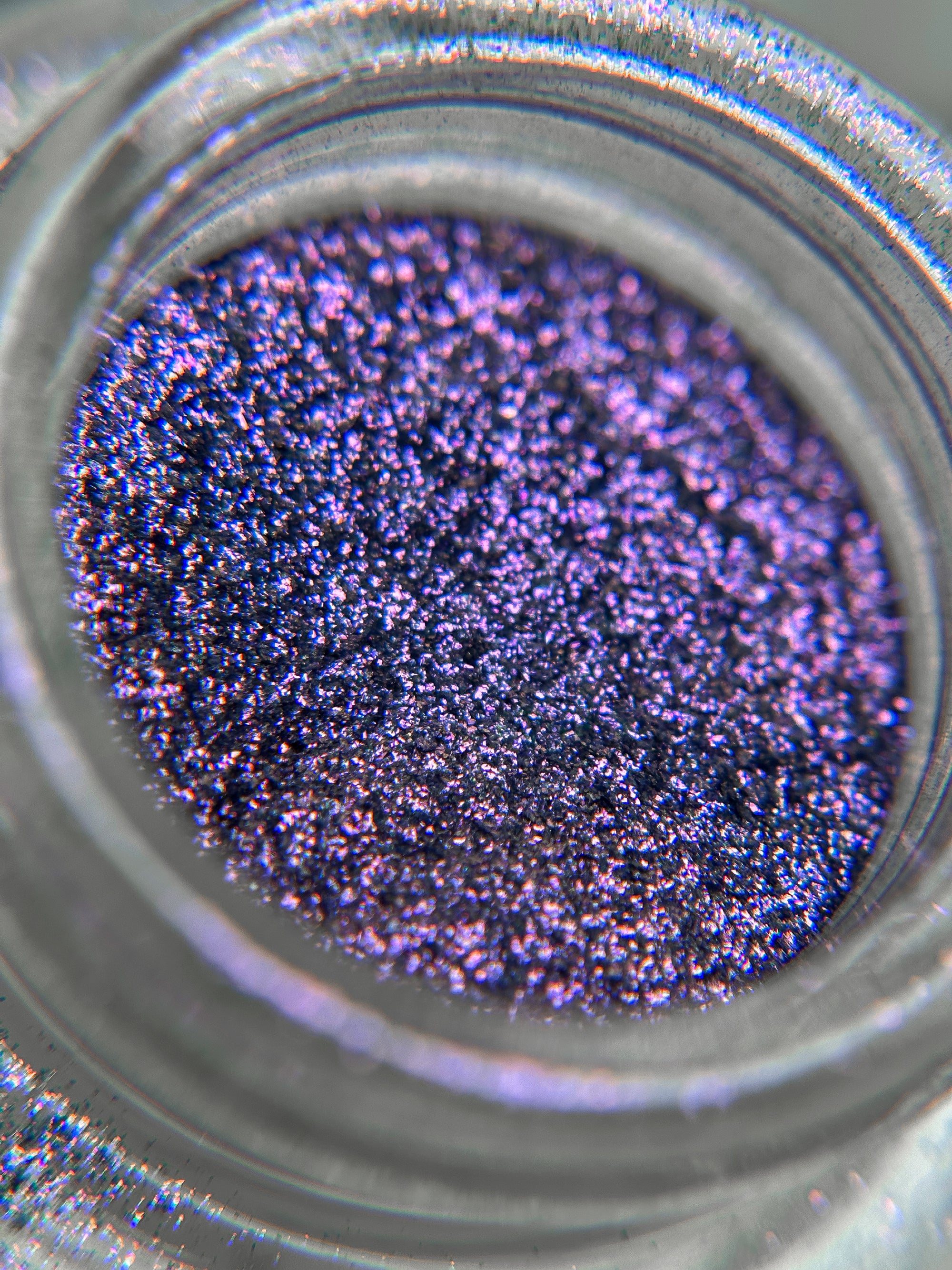 Space Age Duochrome Loose Eyeshadow