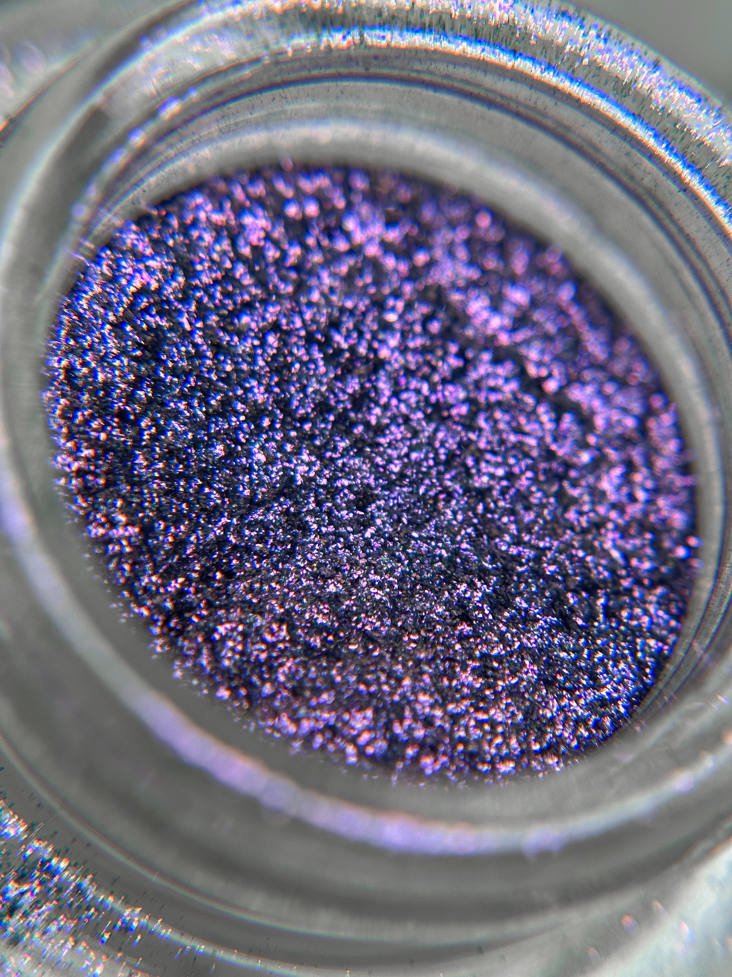 Space Age Duochrome Loose Eyeshadow