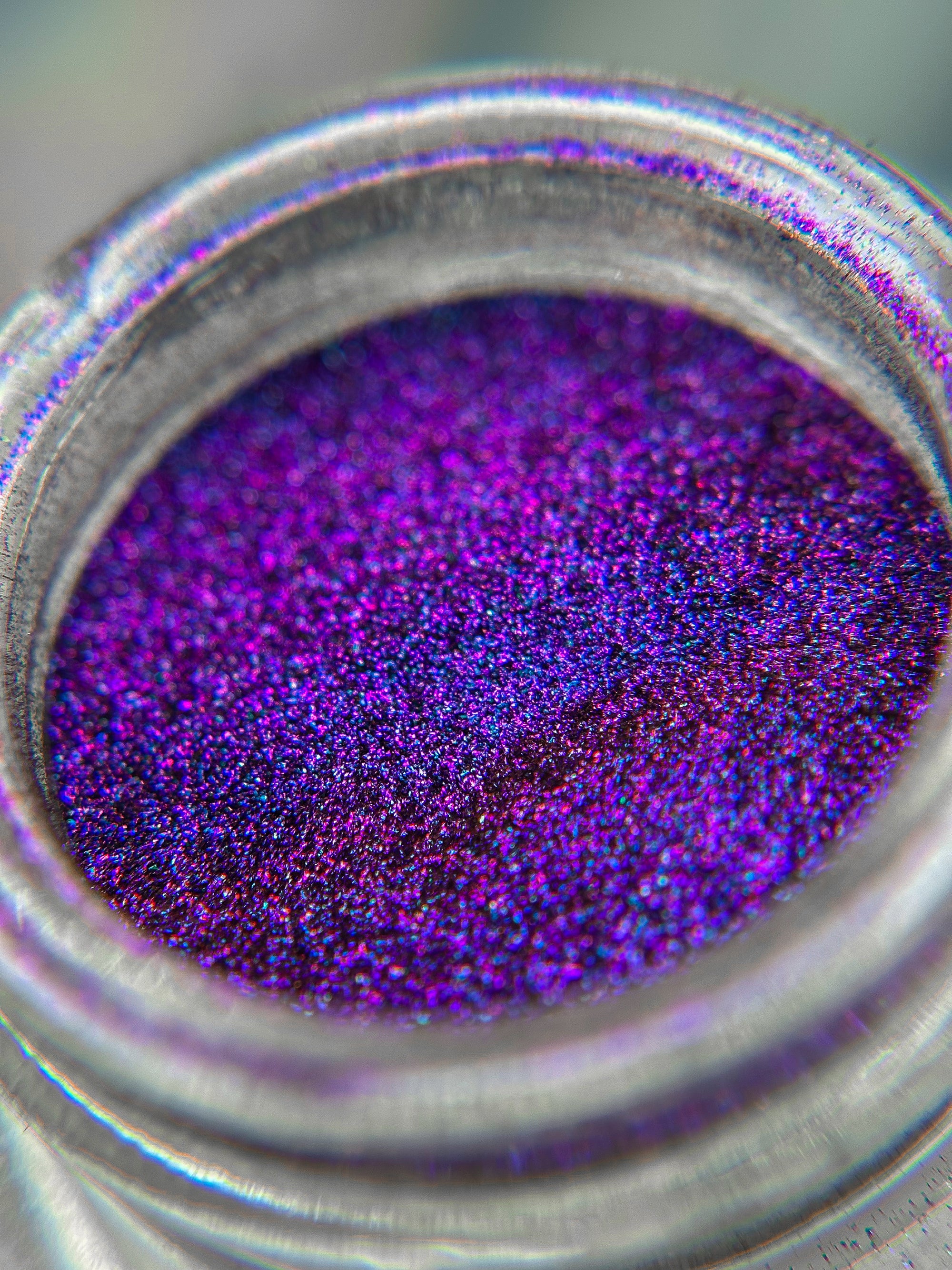 Galaxy Duochrome Loose Eyeshadow
