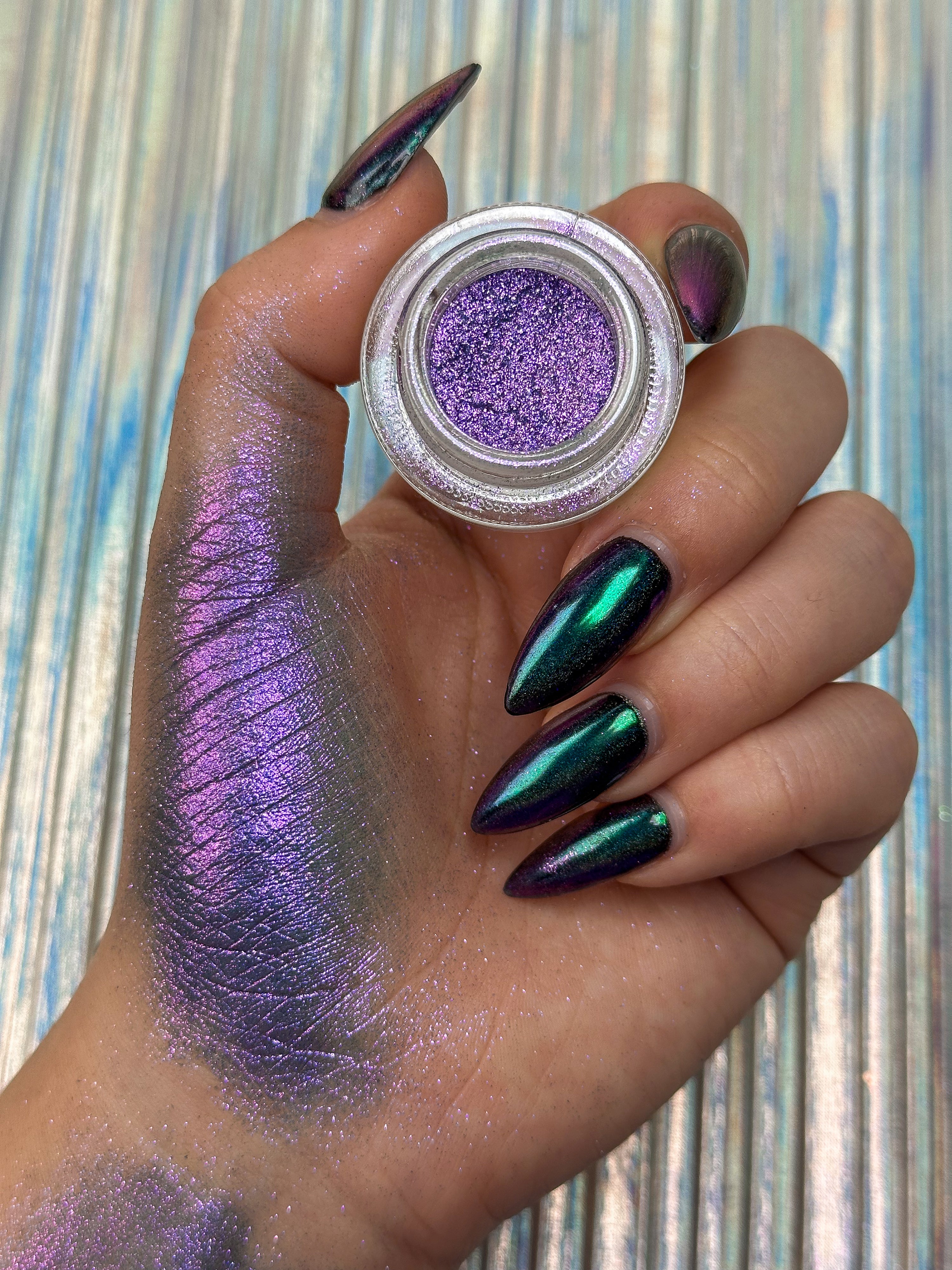 Space Age Duochrome Loose Eyeshadow