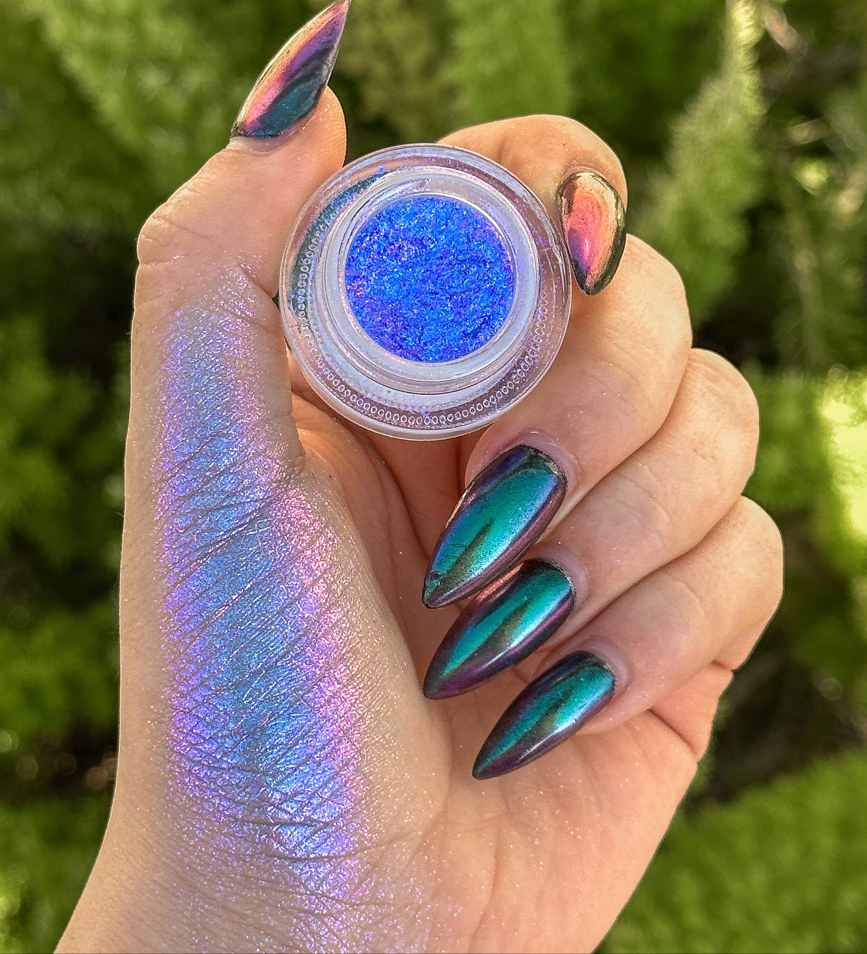 Nebula - Chromatic Iridescent Loose Eyeshadow