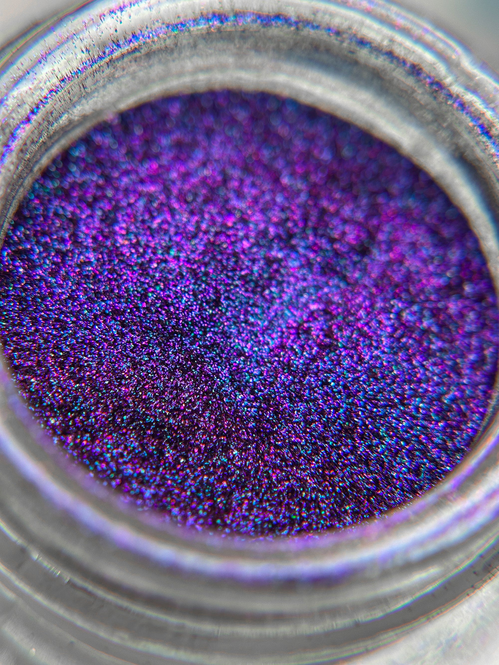 Galaxy Duochrome Loose Eyeshadow