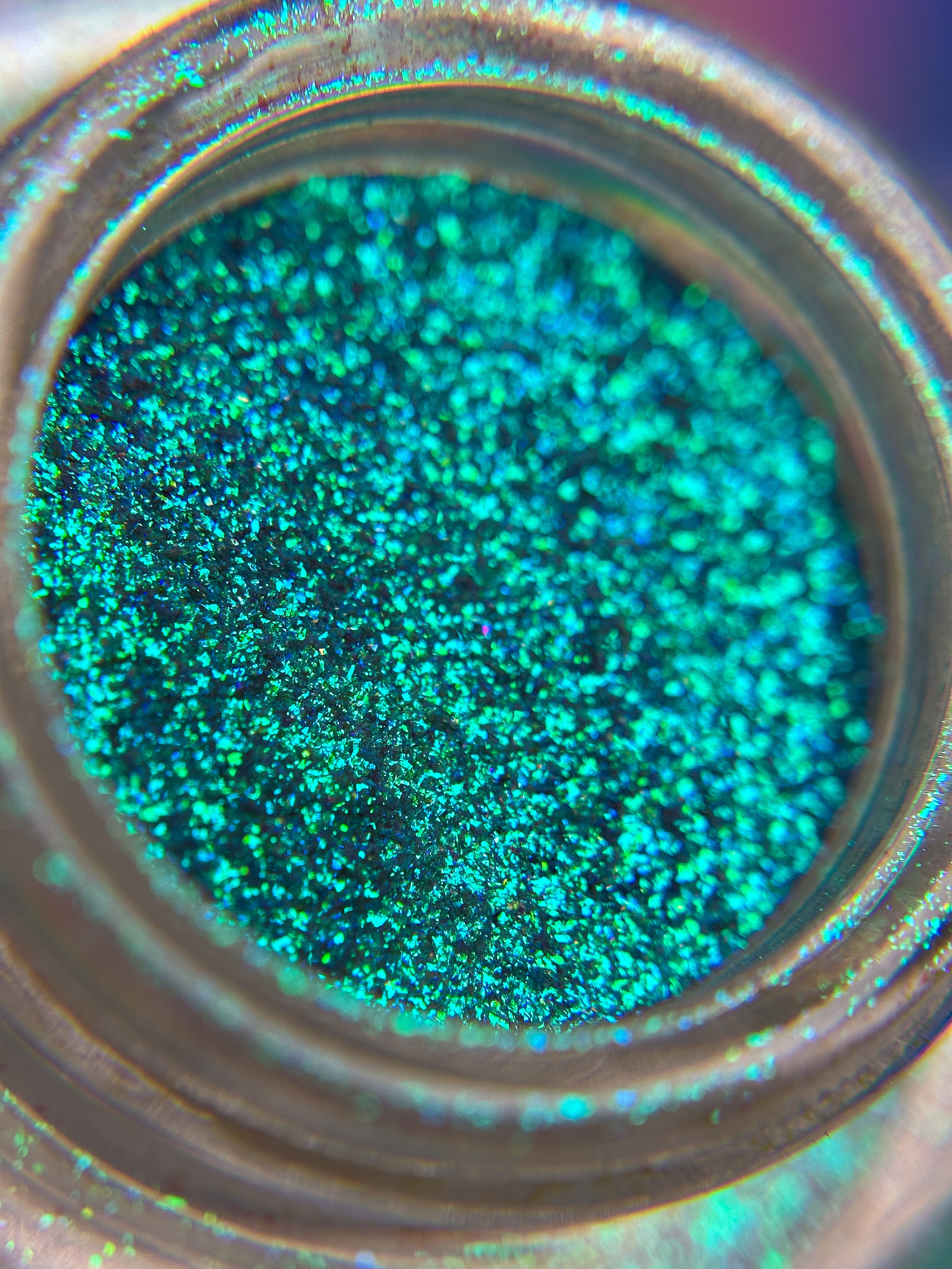 Hylia - Chromatic Iridescent Loose Eyeshadow