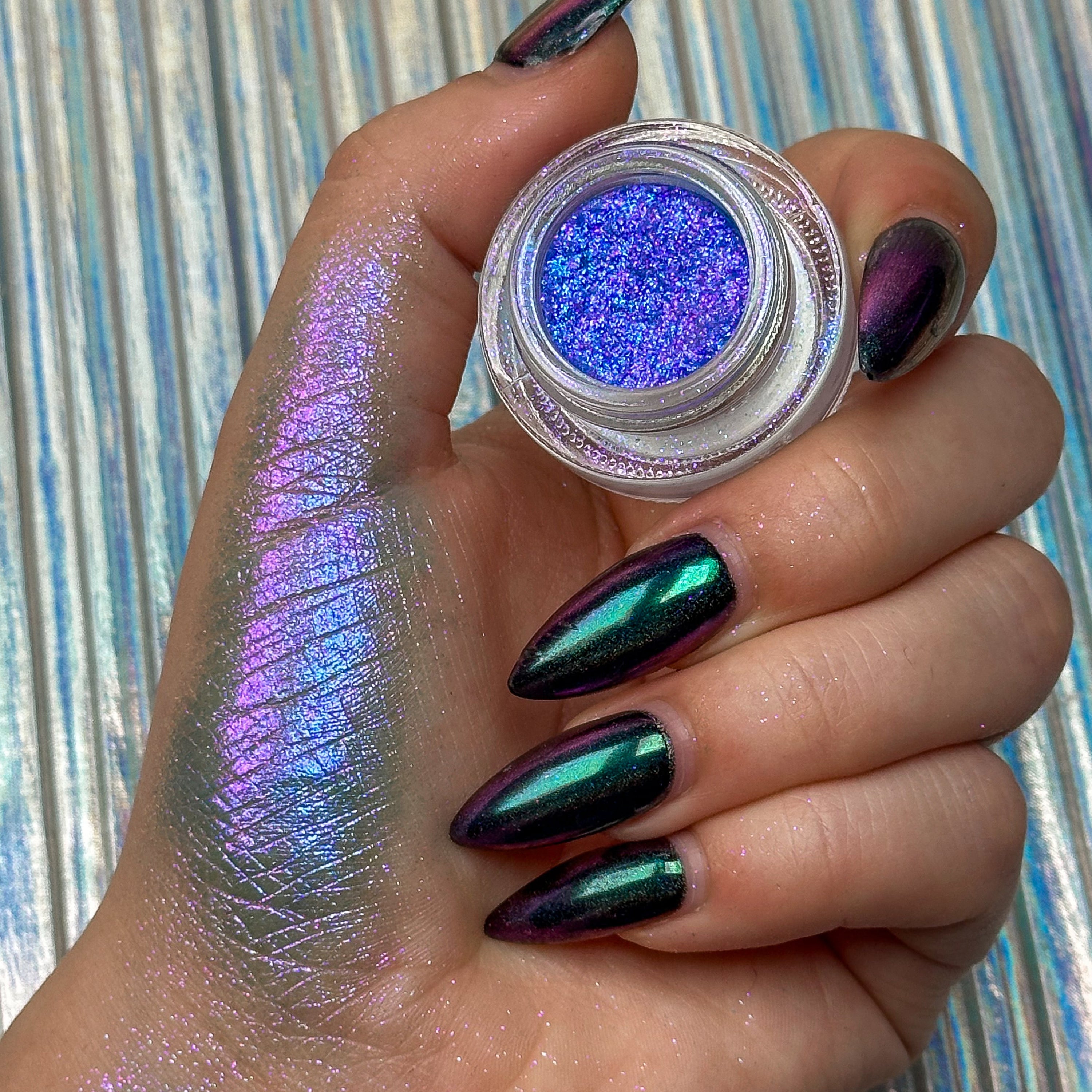 Nebula - Chromatic Iridescent Loose Eyeshadow