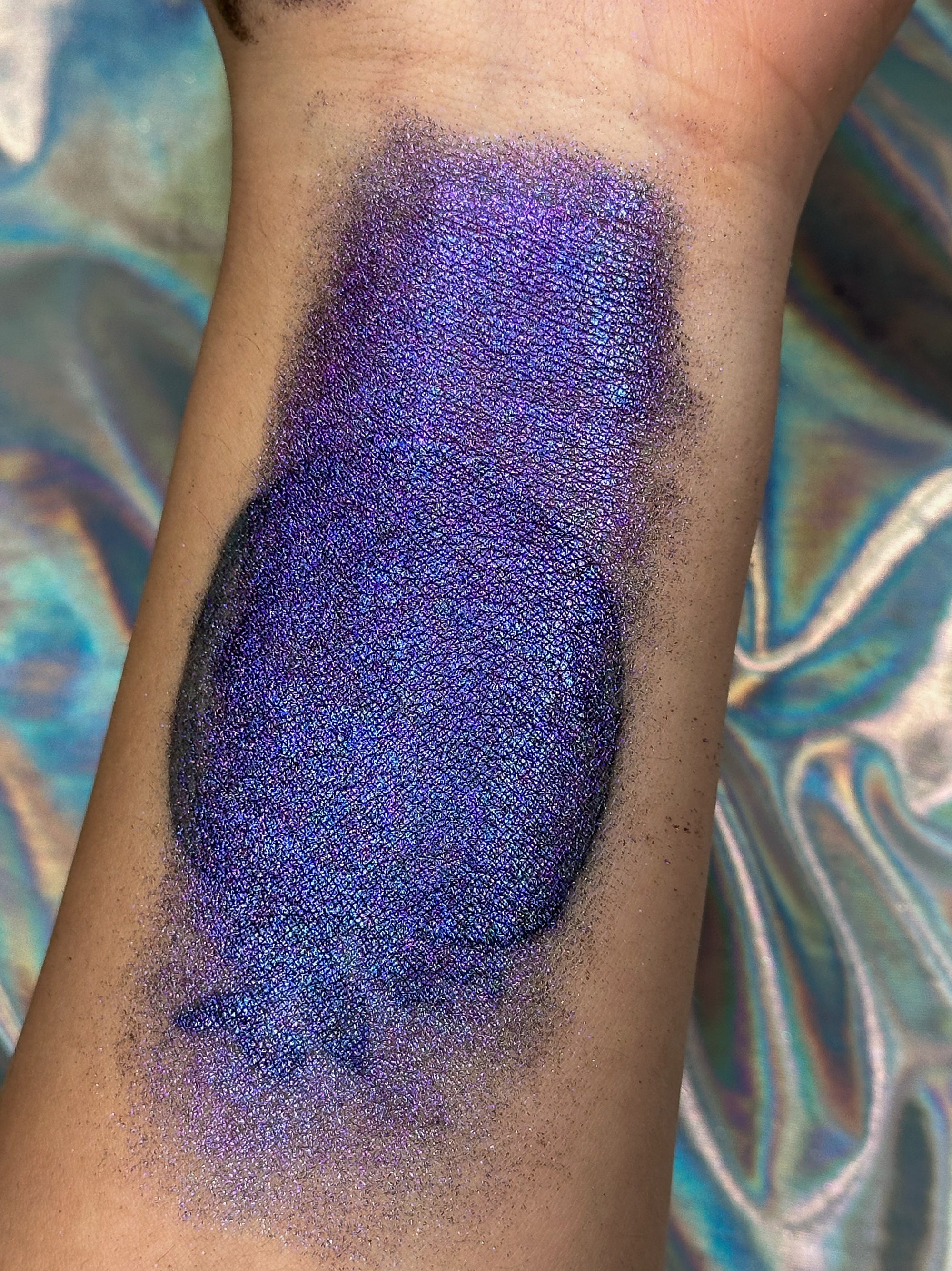 Galaxy Duochrome Loose Eyeshadow