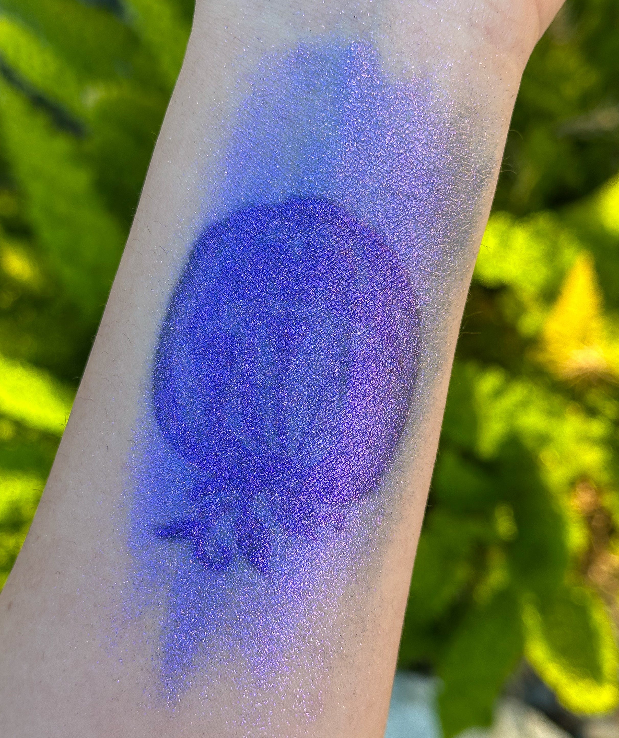 Space Age Duochrome Loose Eyeshadow