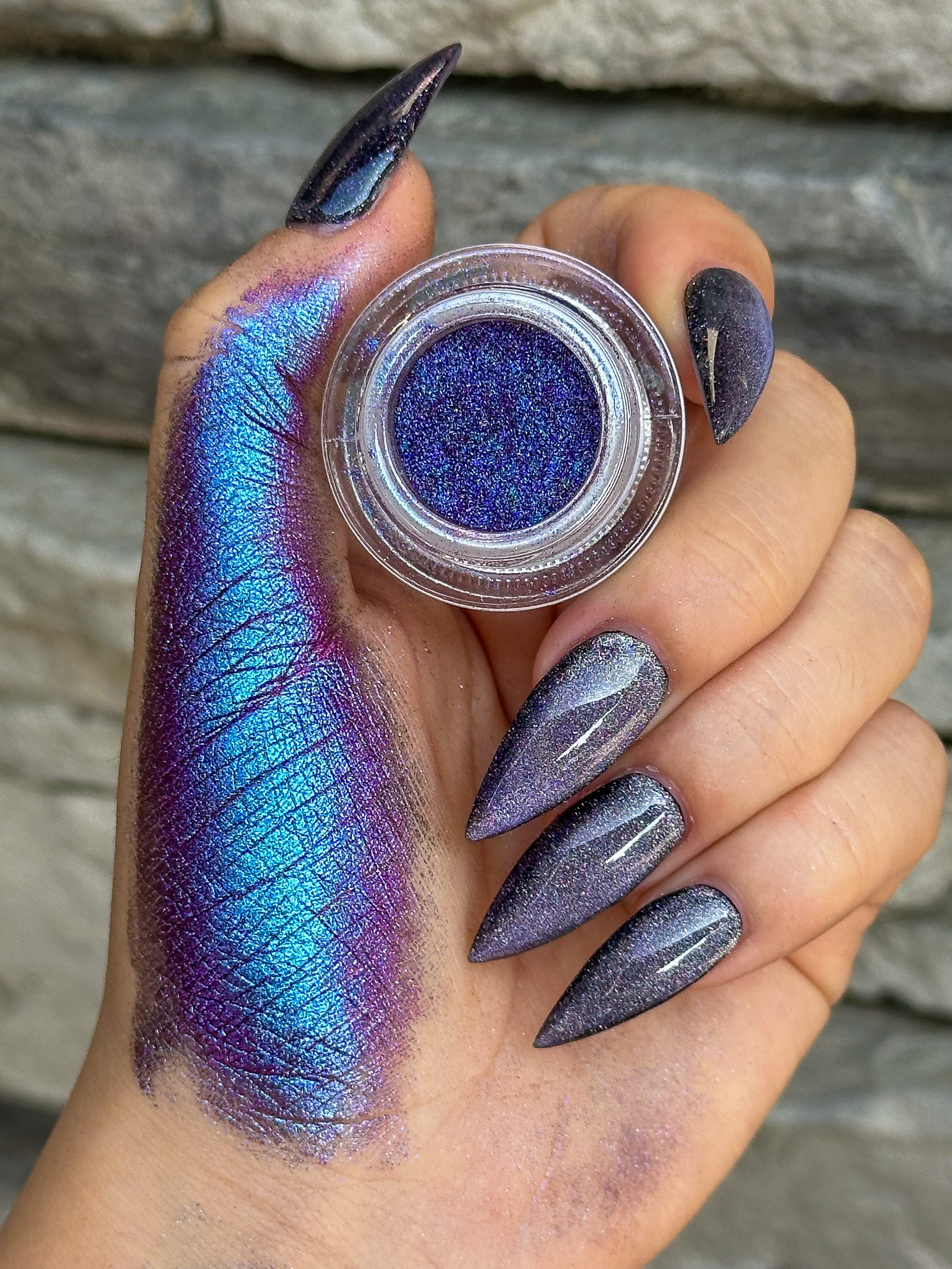 Galaxy Duochrome Loose Eyeshadow