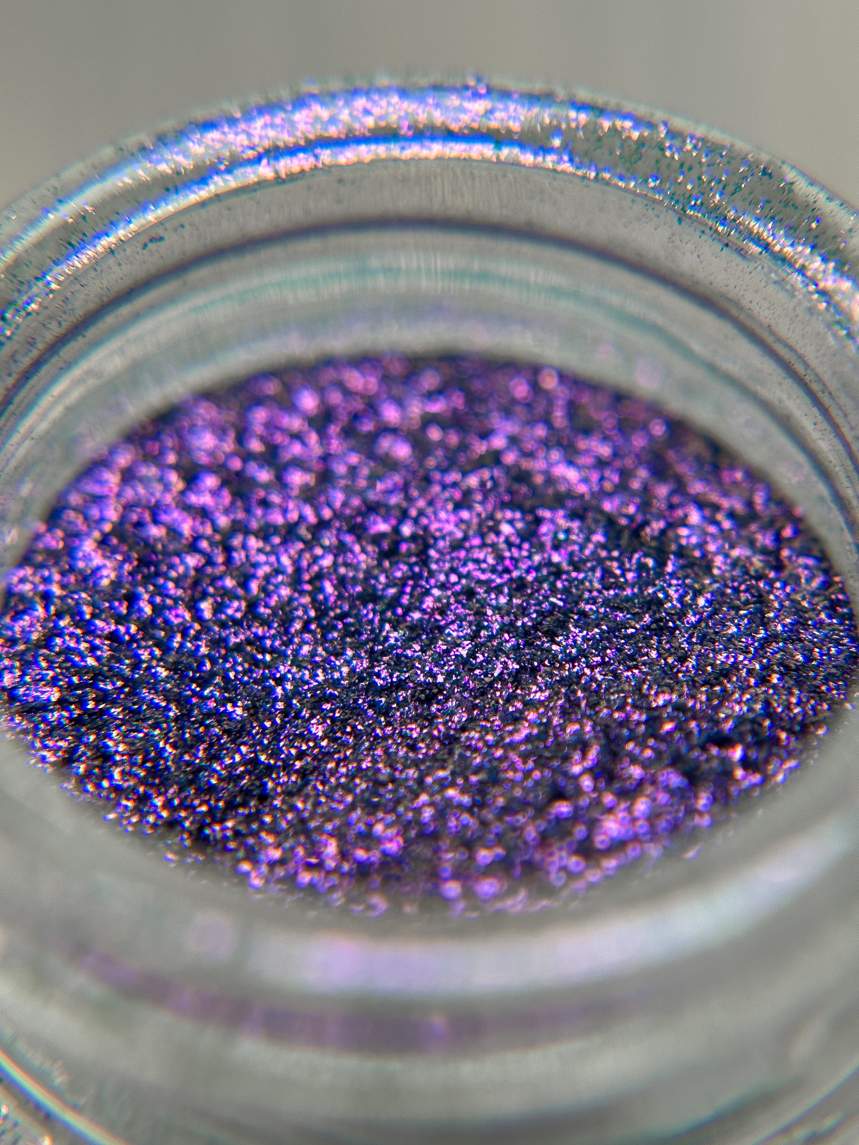 Space Age Duochrome Loose Eyeshadow