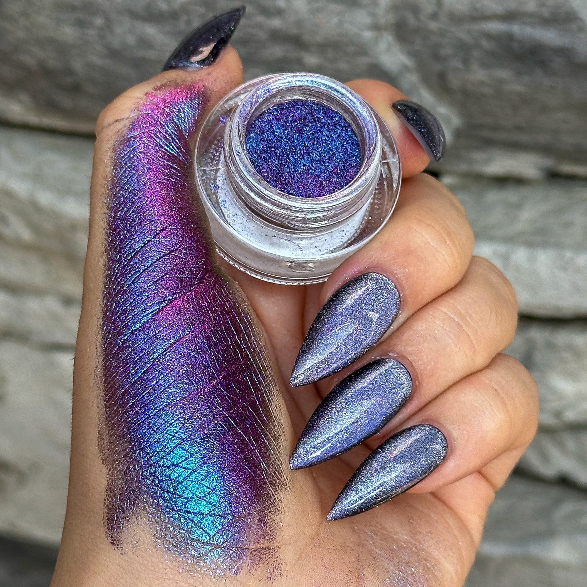 Galaxy Duochrome Loose Eyeshadow