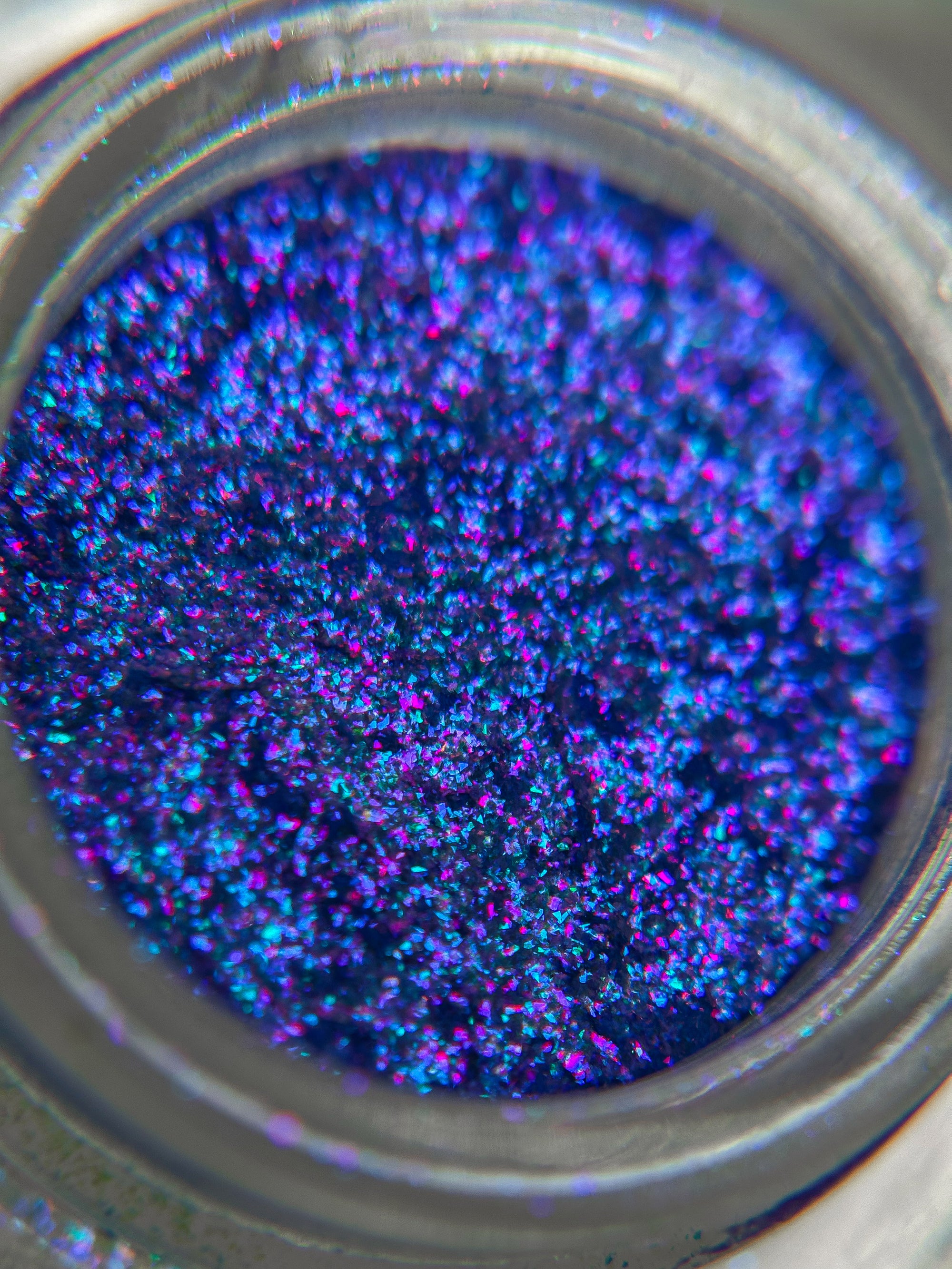 Nebula - Chromatic Iridescent Loose Eyeshadow