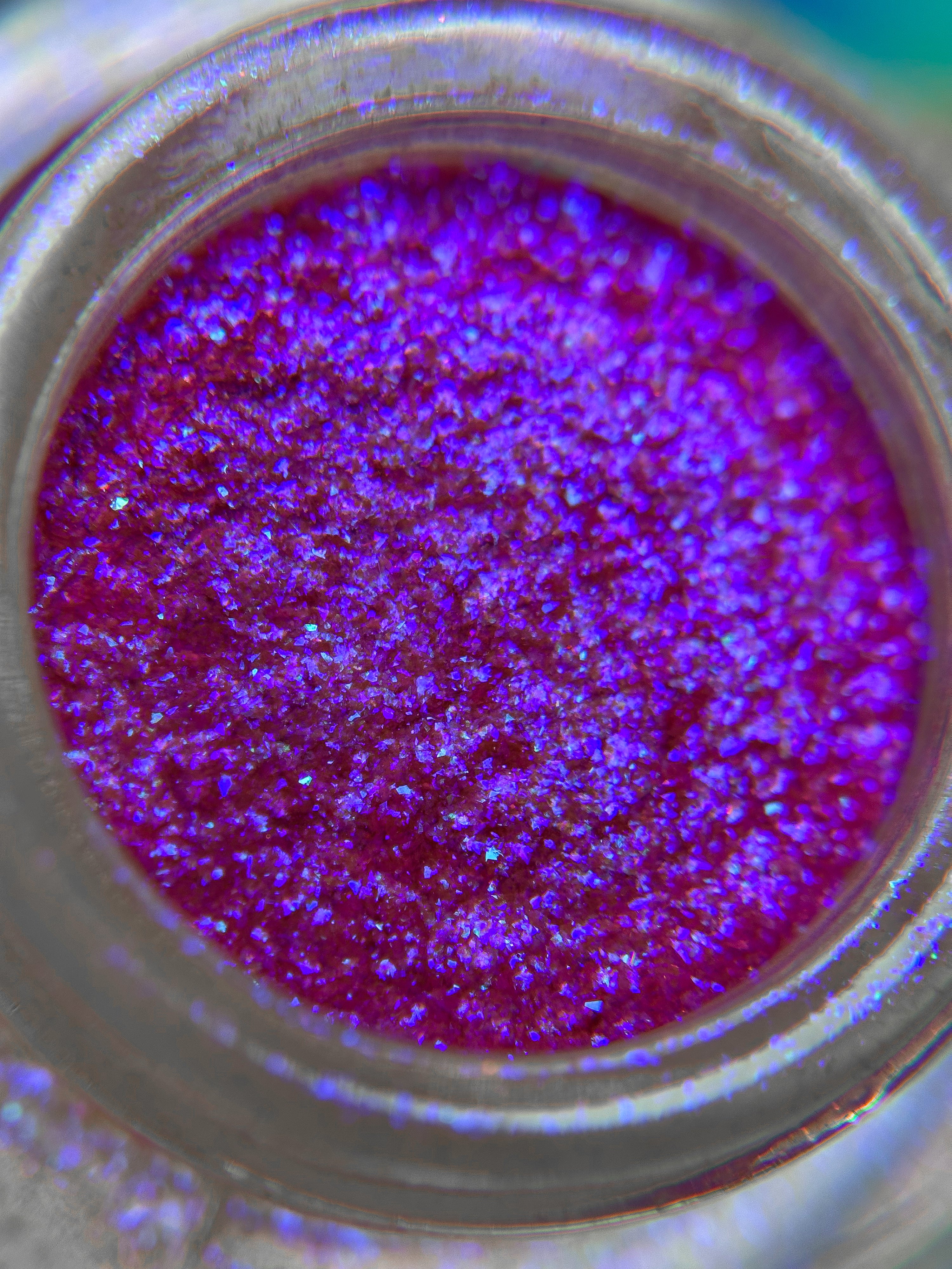 Venus - Chromatic Iridescent Loose Eyeshadow
