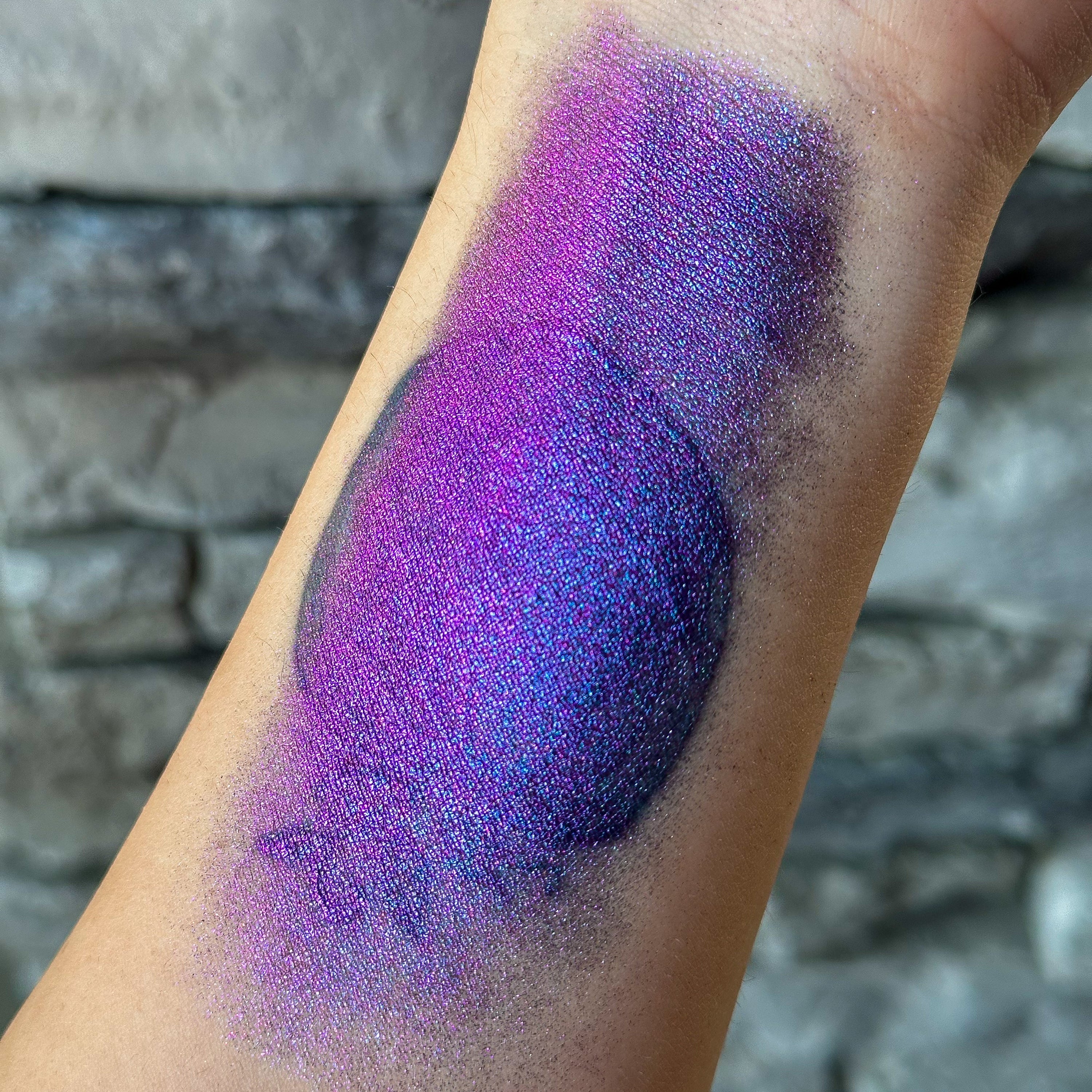 Galaxy Duochrome Loose Eyeshadow