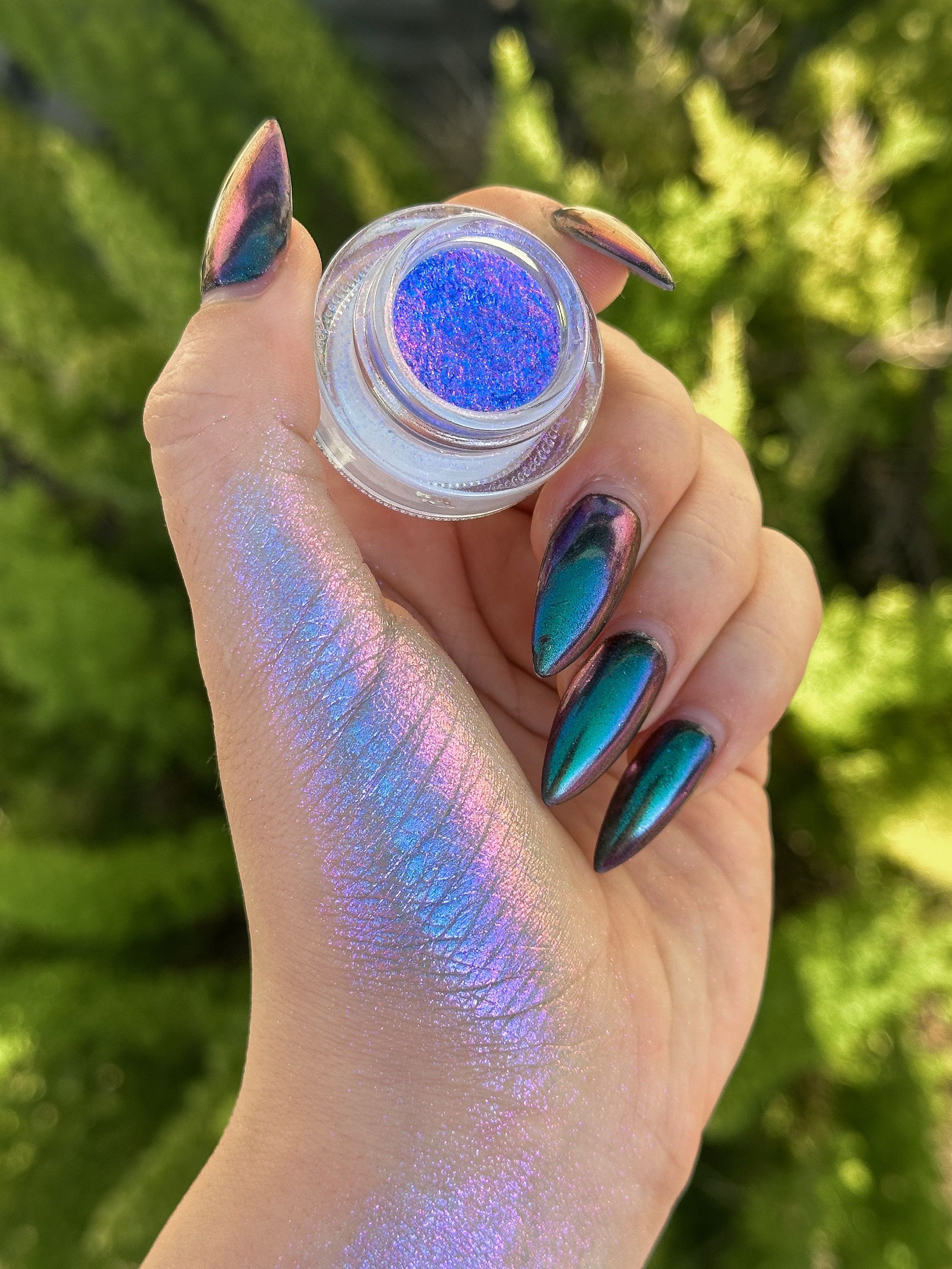 Nebula - Chromatic Iridescent Loose Eyeshadow