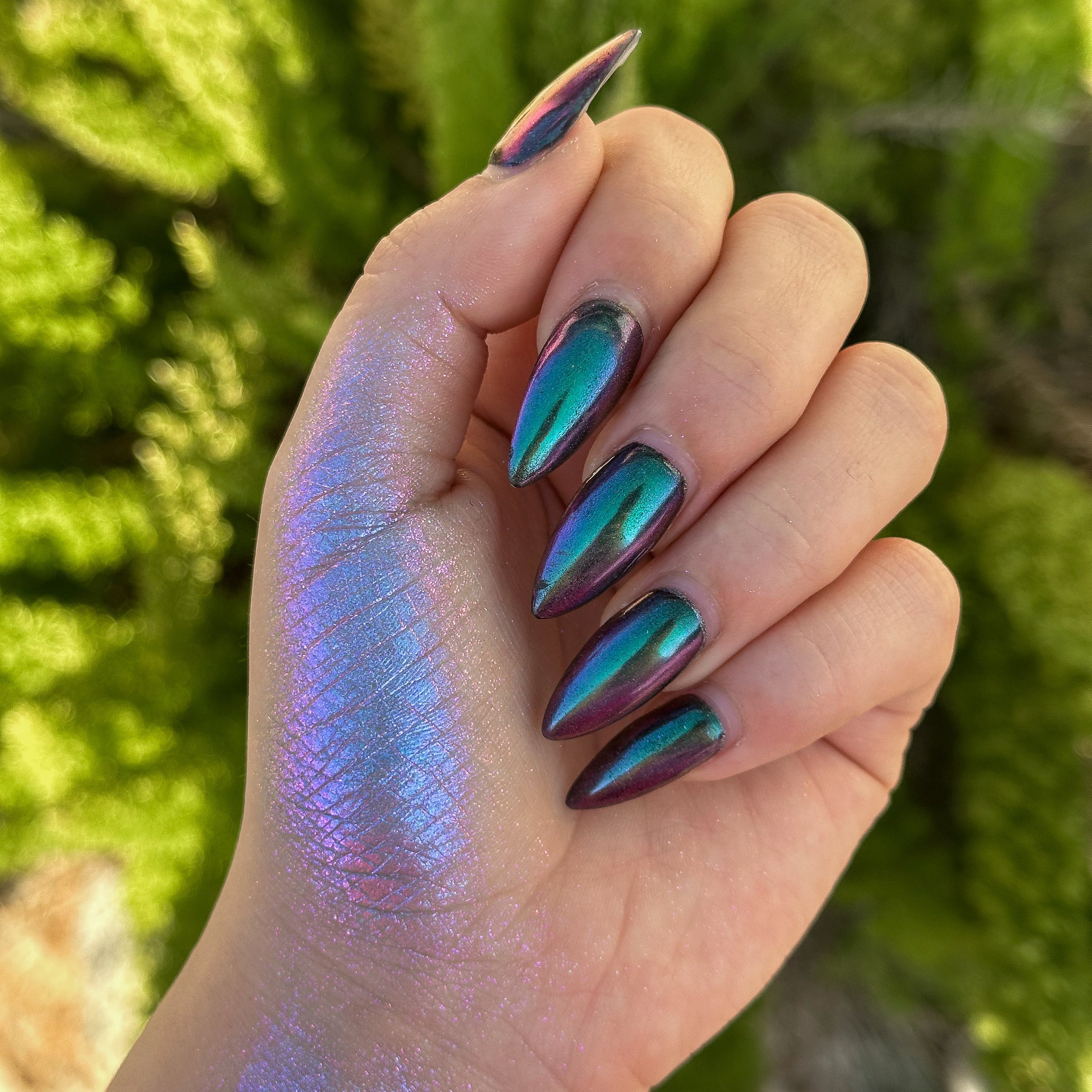 Nebula - Chromatic Iridescent Loose Eyeshadow