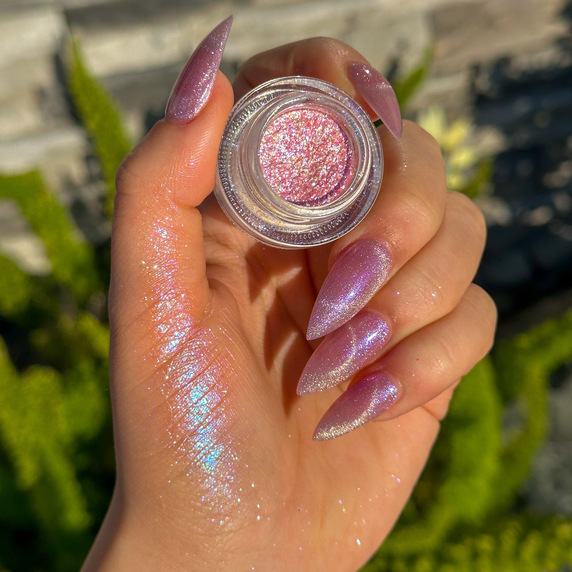 Titania - Chromatic Iridescent Loose Eyeshadow