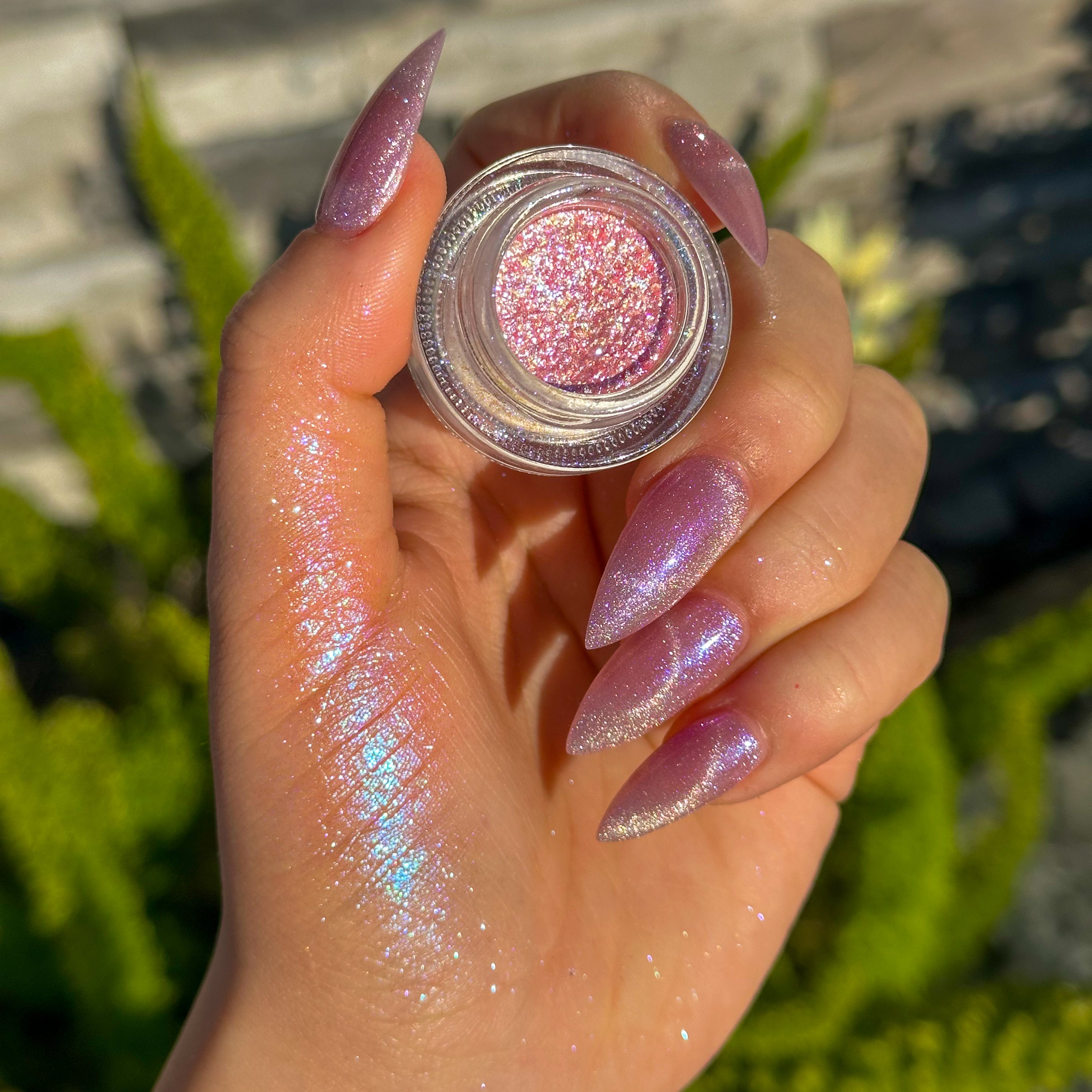 Titania - Chromatic Iridescent Loose Eyeshadow