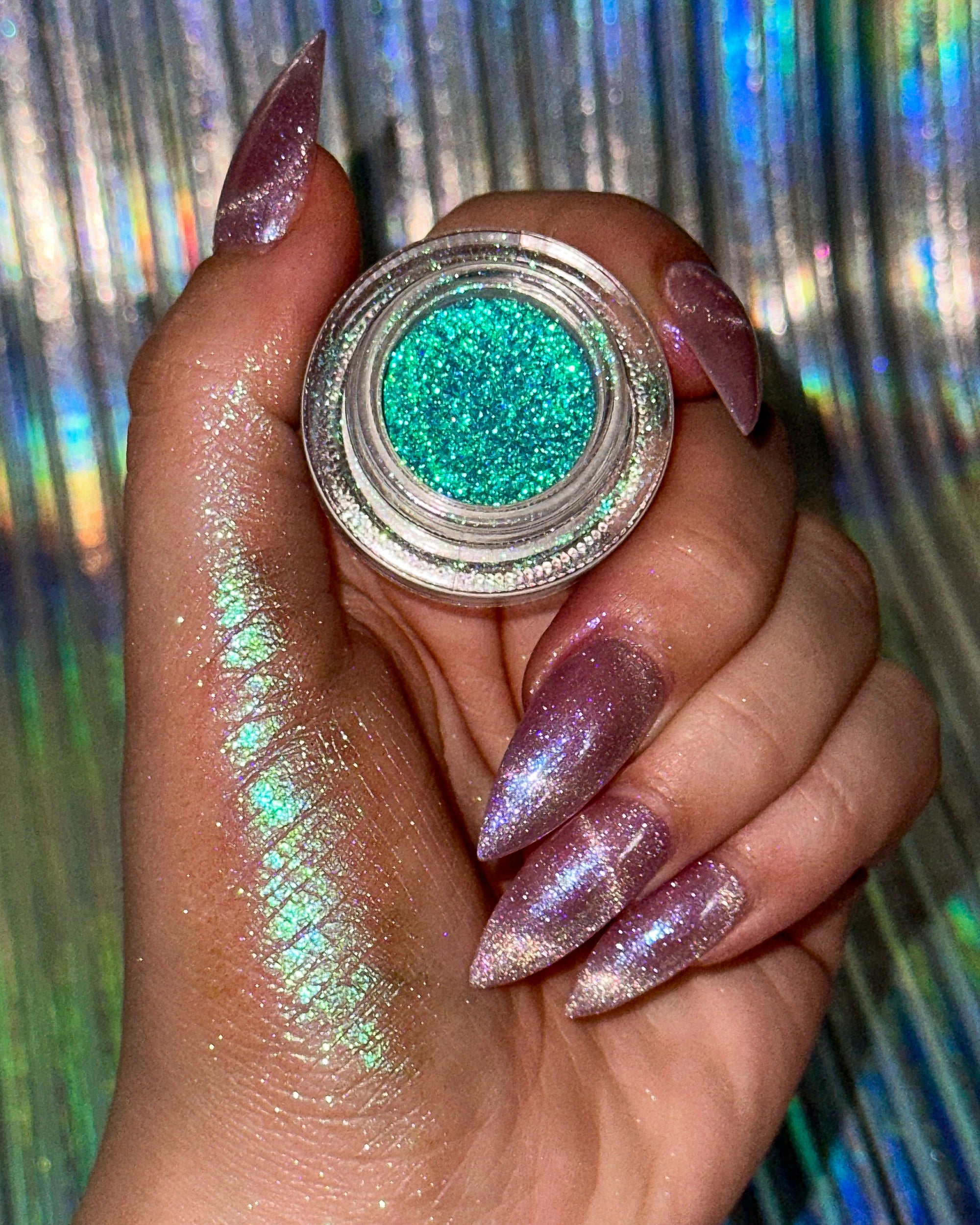 Hylia - Chromatic Iridescent Loose Eyeshadow