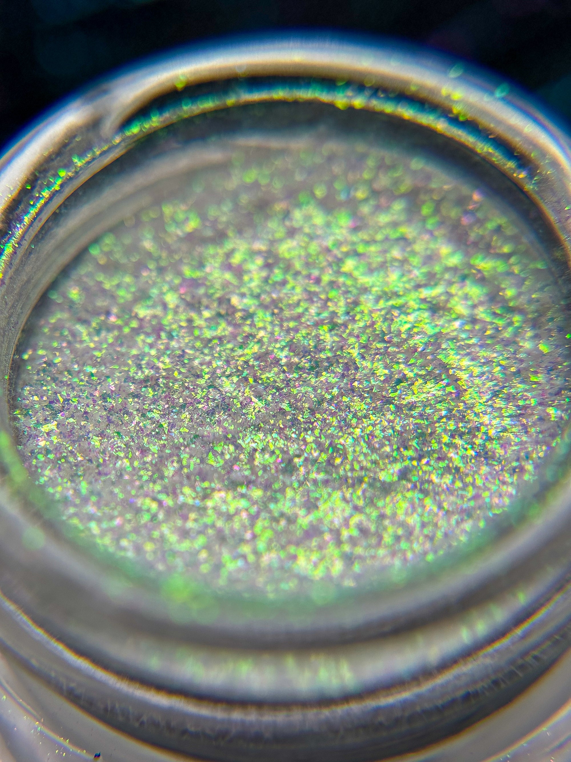 Artemis Loose Eyeshadow