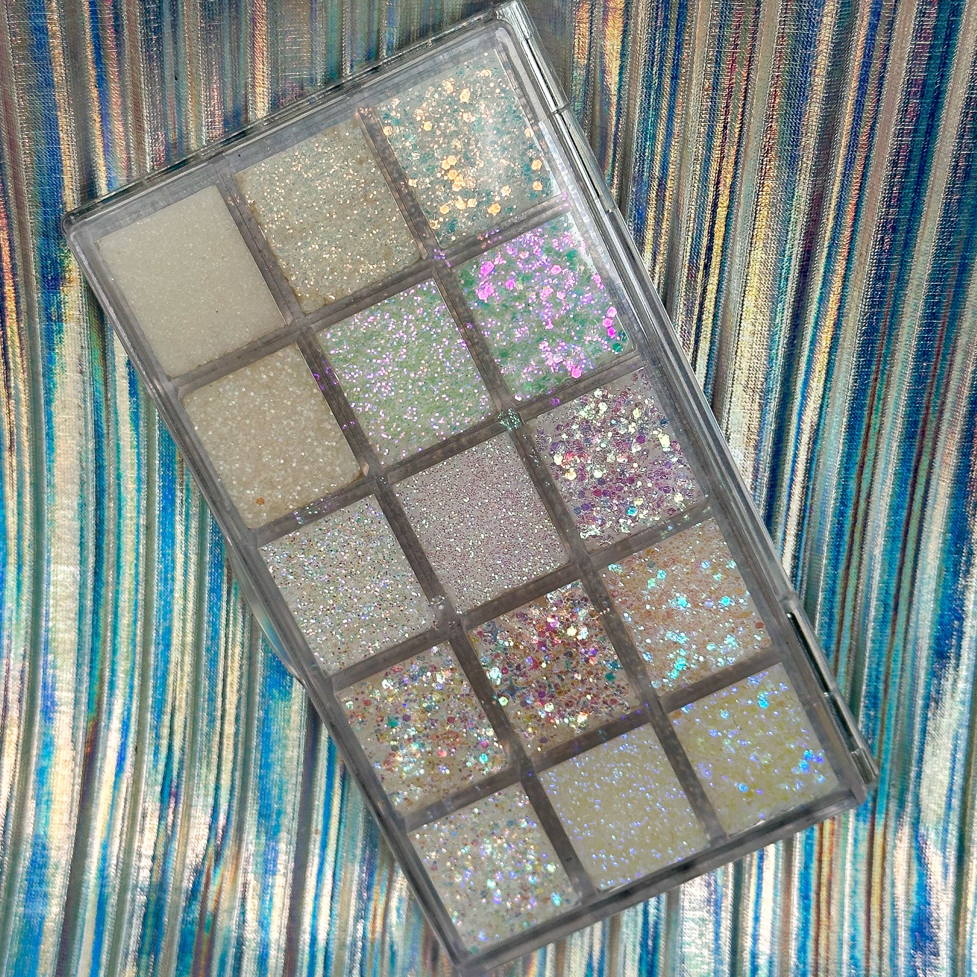 Diamond Skin - Mini 15 Color Glitter Palette