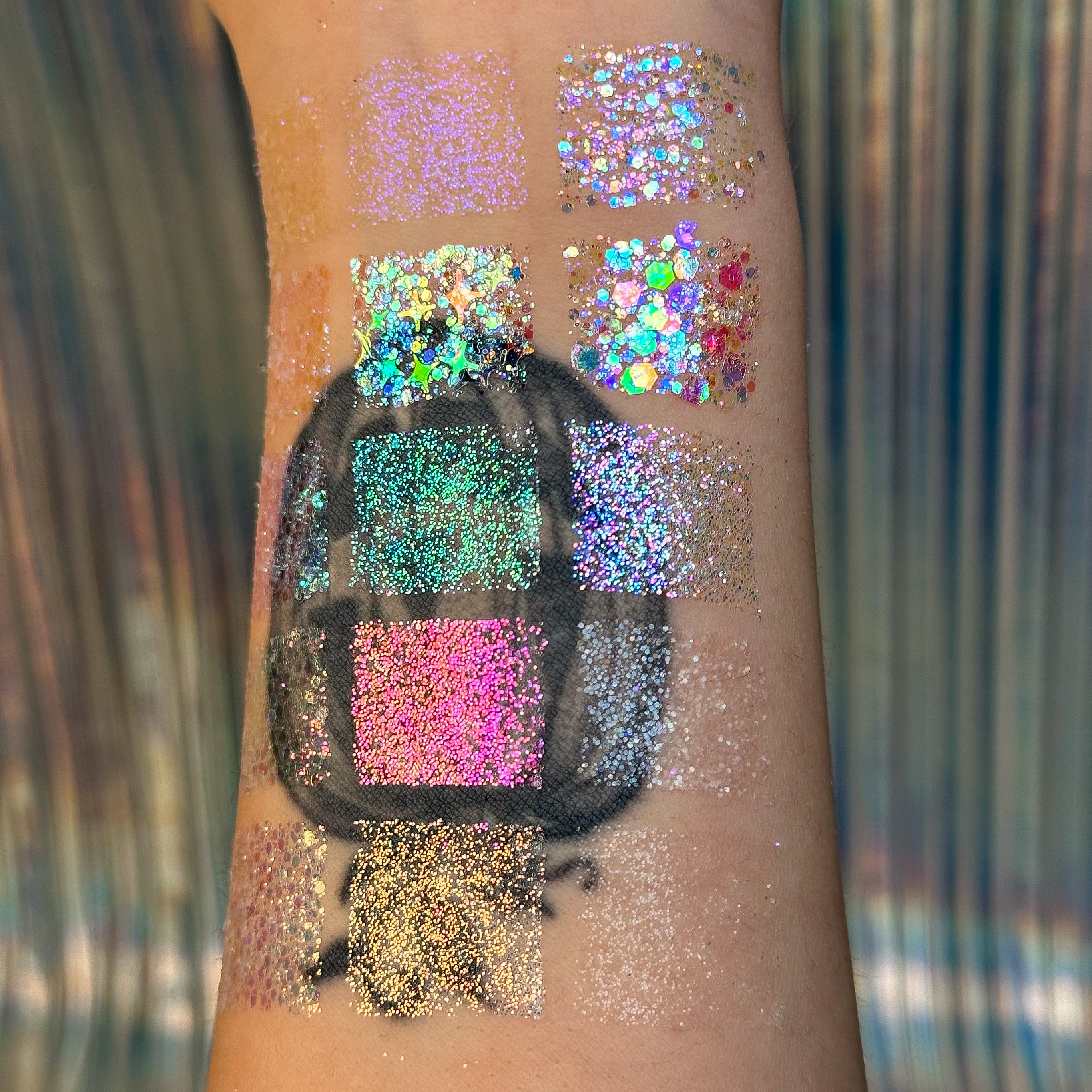 Diamond Skin - Mini 15 Color Glitter Palette