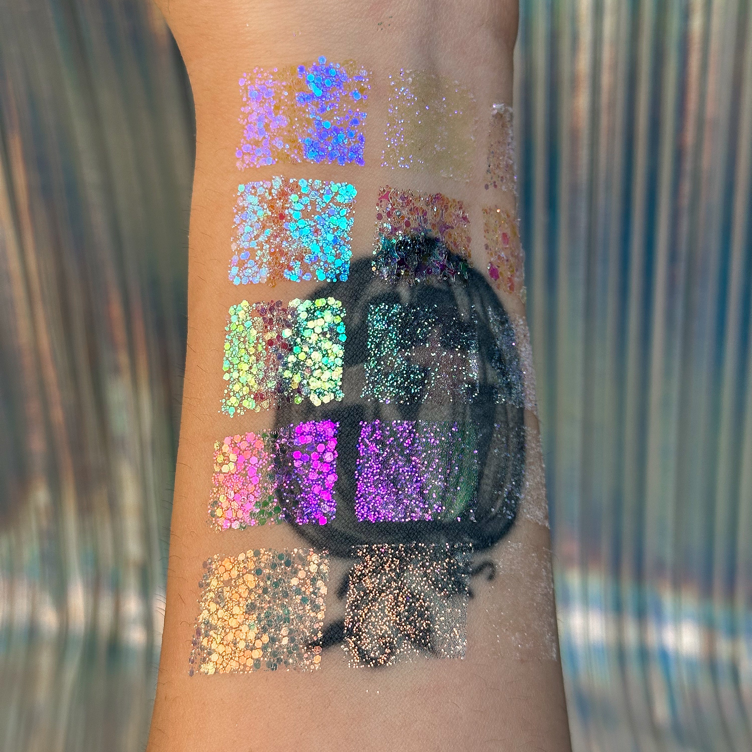 Diamond Skin - Mini 15 Color Glitter Palette