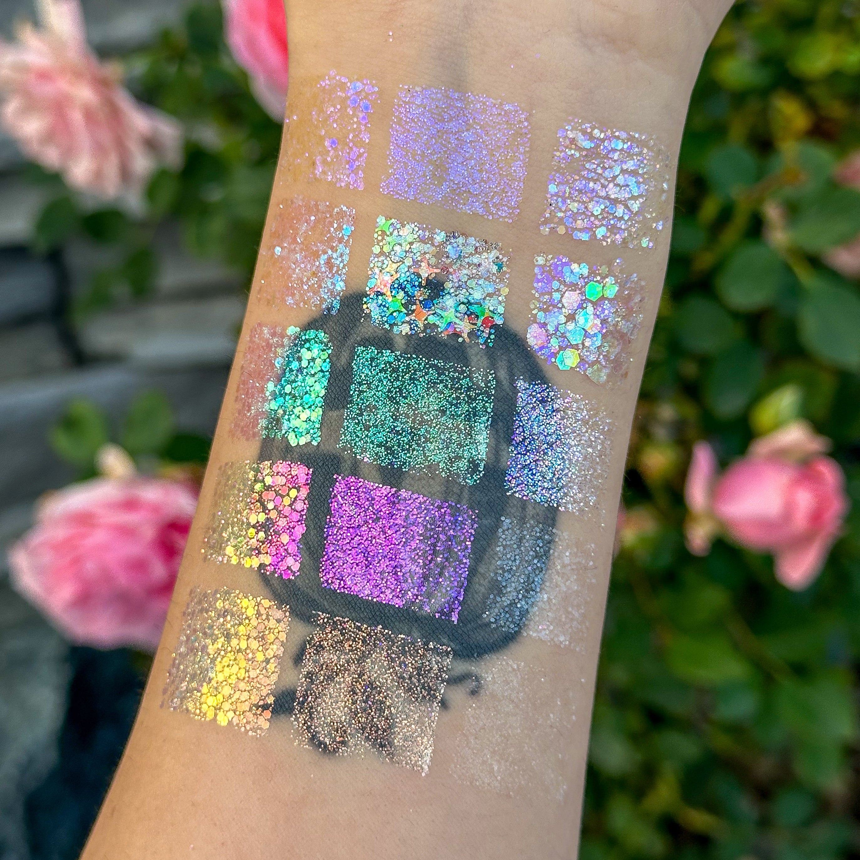 Diamond Skin - Mini 15 Color Glitter Palette