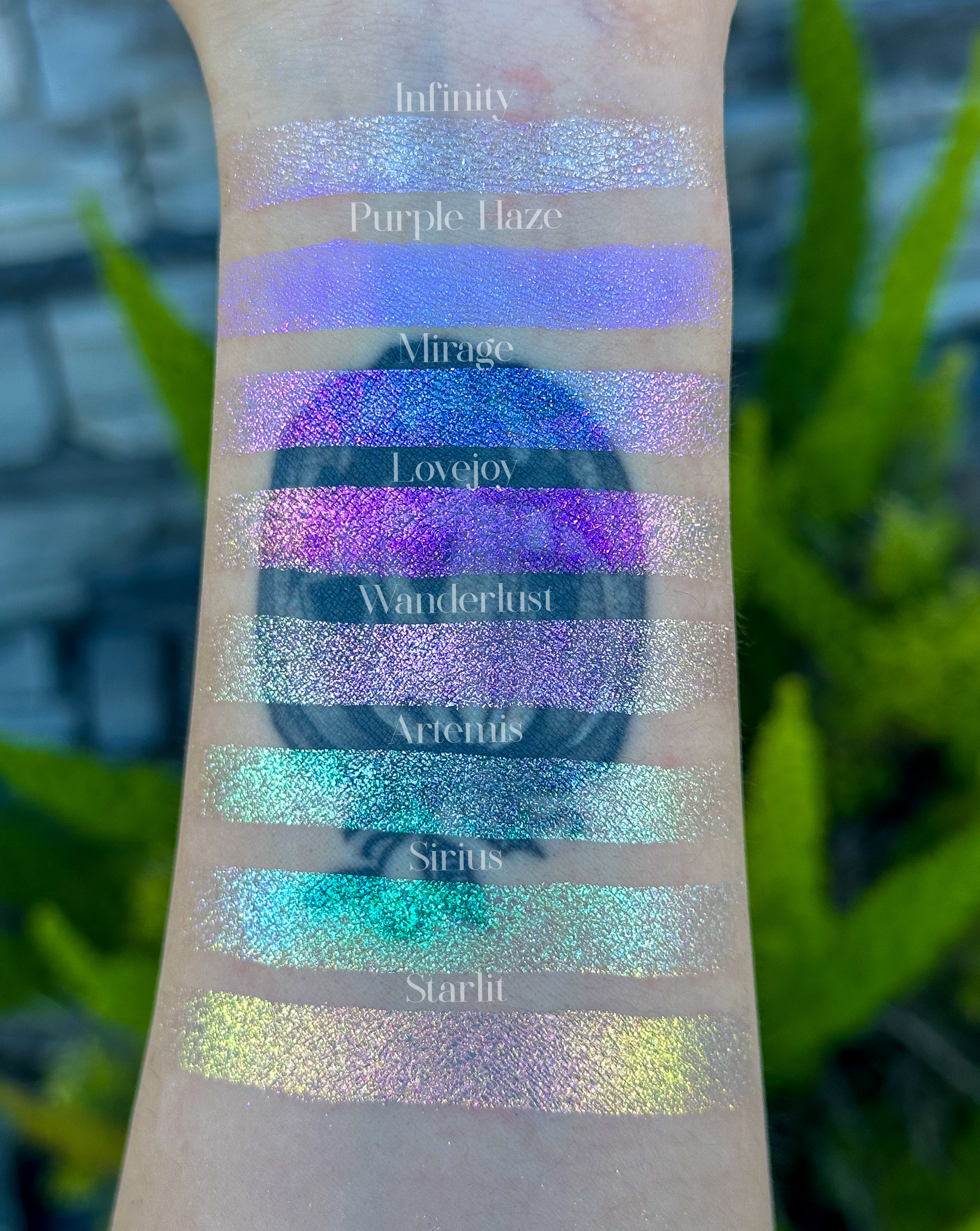 Artemis Loose Eyeshadow