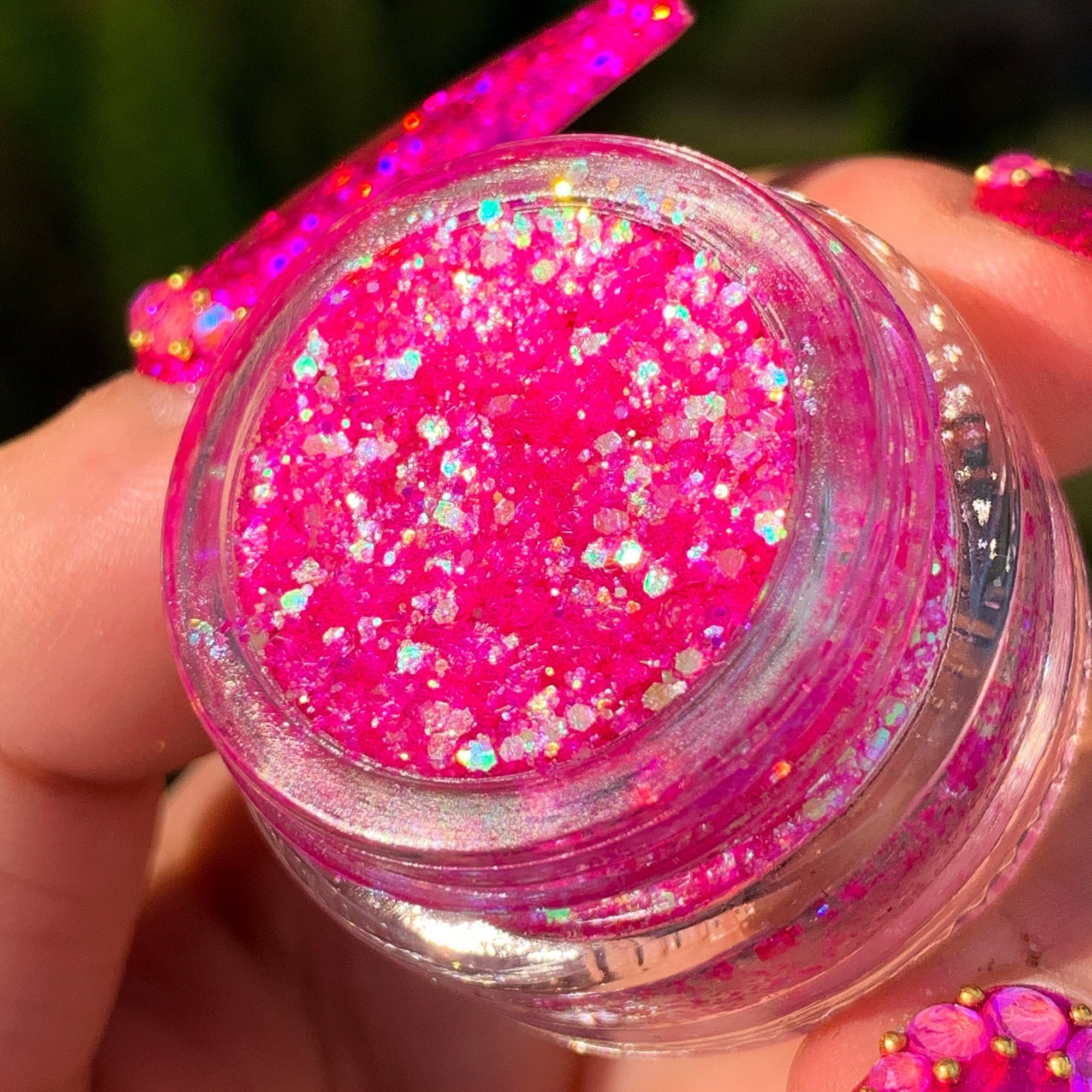 Flirtatious Glitter Gel - slayfirecosmetics