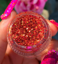 Load image into Gallery viewer, Rosebud Glitter Gel by Biqtch Puddin&#39; - slayfirecosmetics
