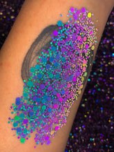 Load image into Gallery viewer, Nova Loose Glitter
