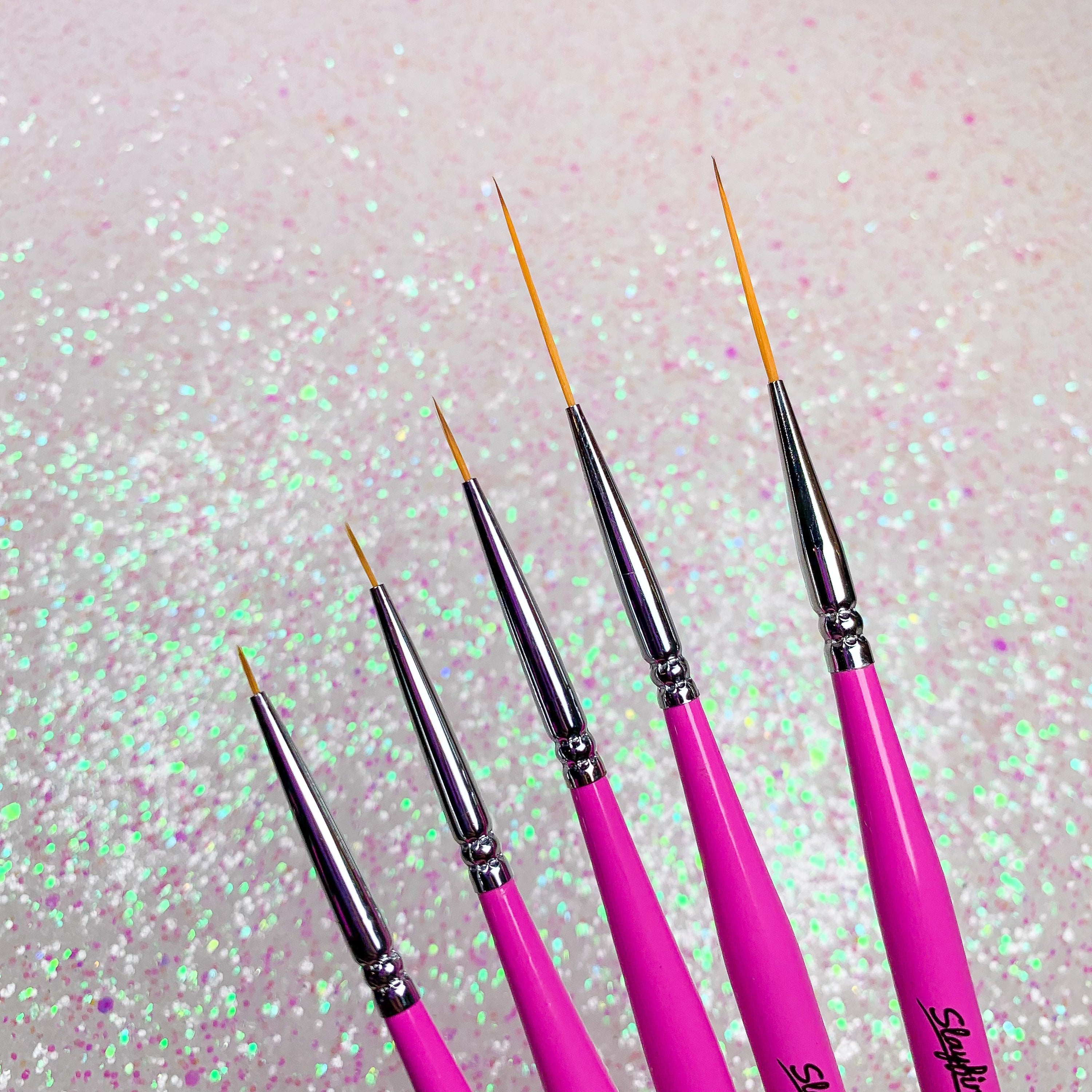 Graphic Liner Brush Set