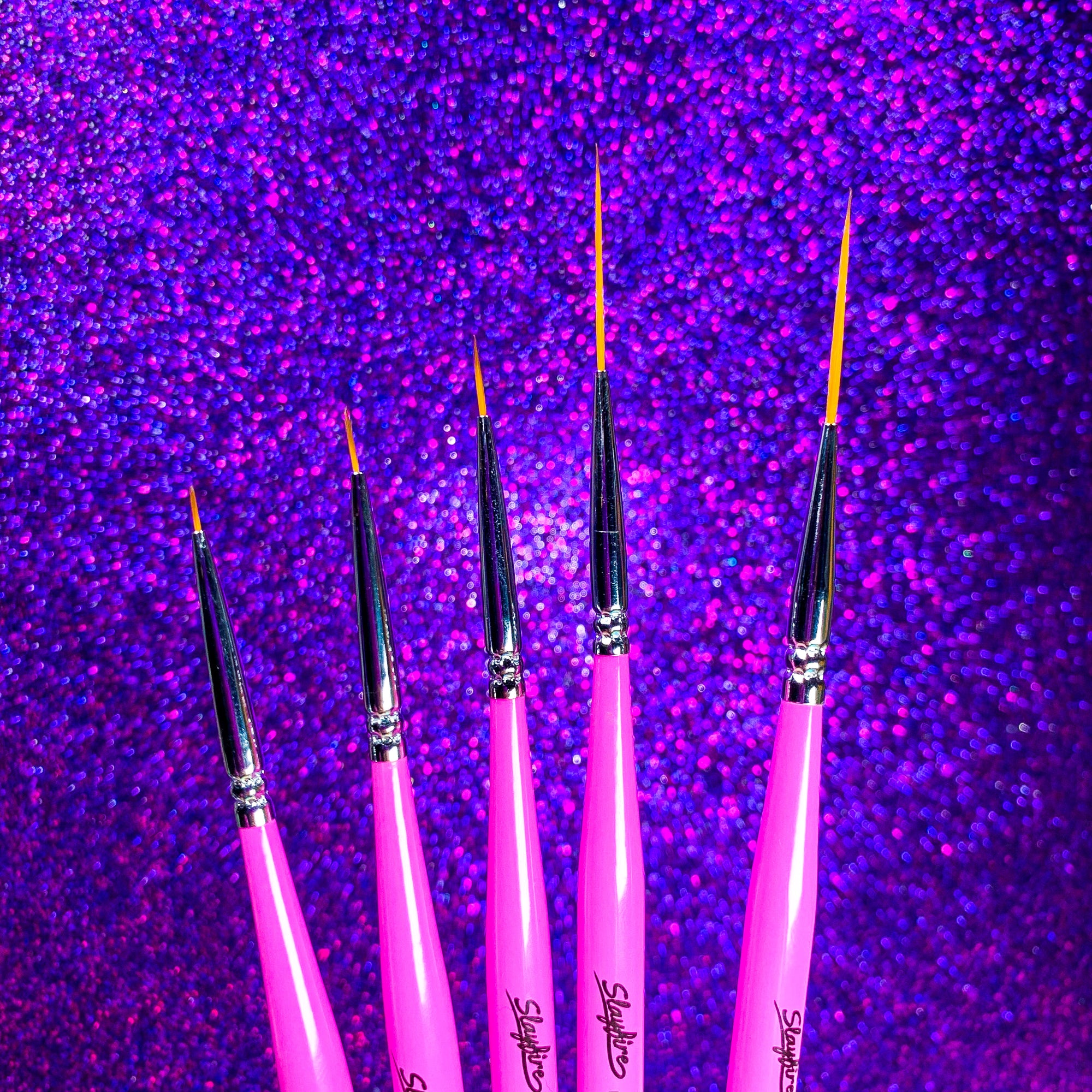 Graphic Liner Brush Set