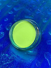 Load image into Gallery viewer, Lemon Drop Splash Liner
